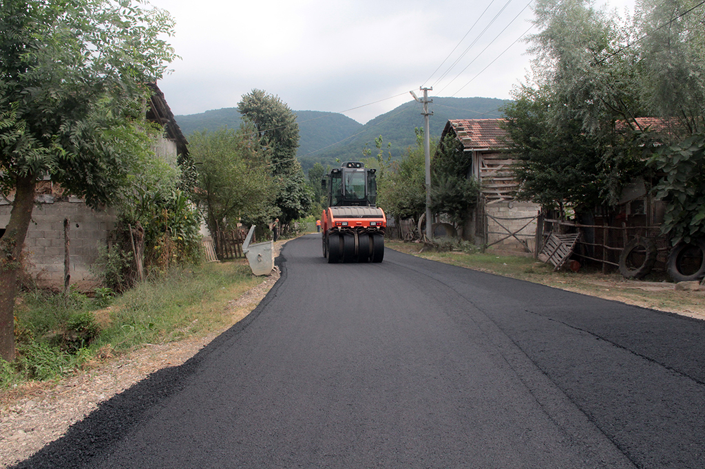 Altındere Mahallesi Asfaltlanıyor