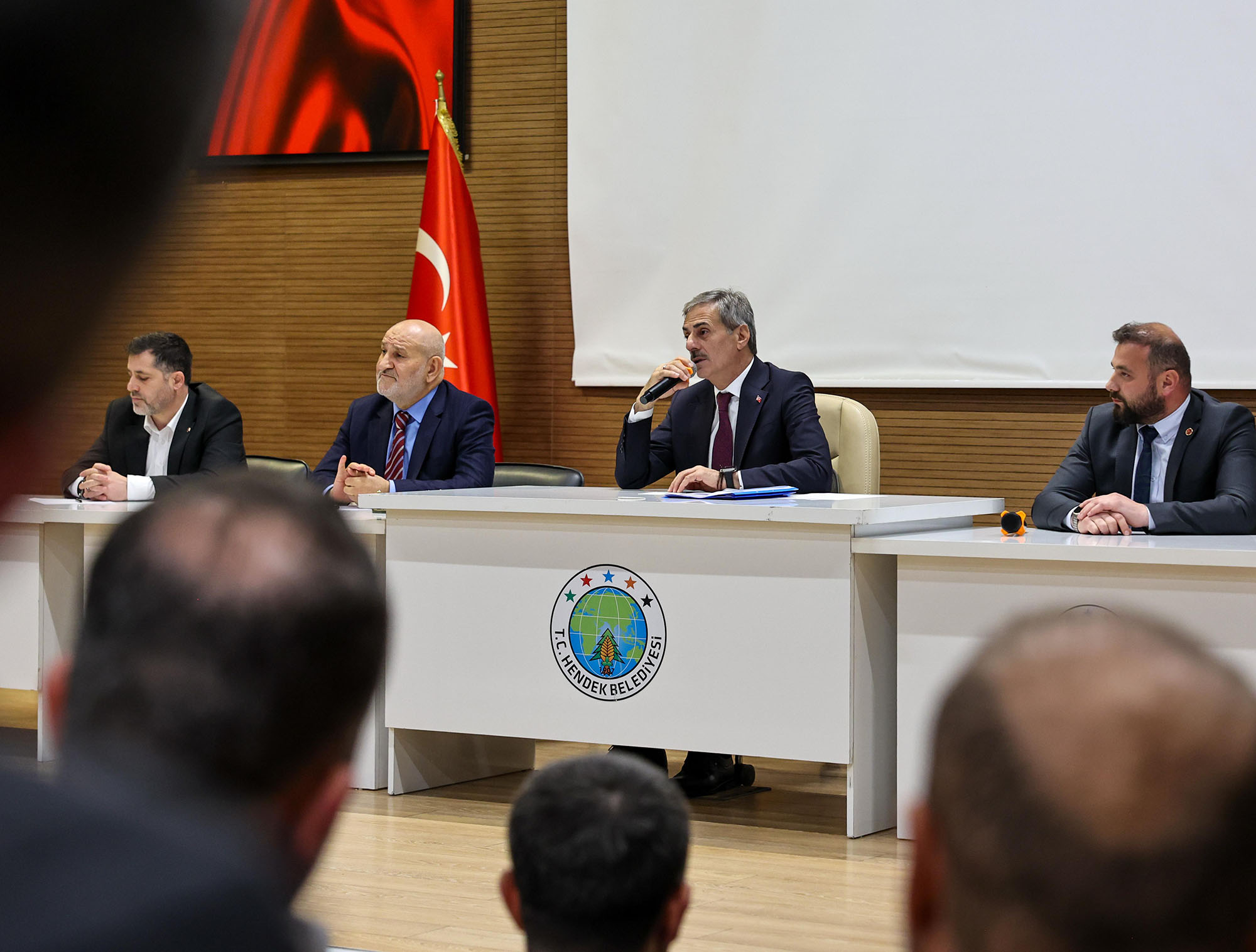 “Şehrimizin tamamı için hizmet üretiyor, 16 ilçemize ulaşıyoruz”
