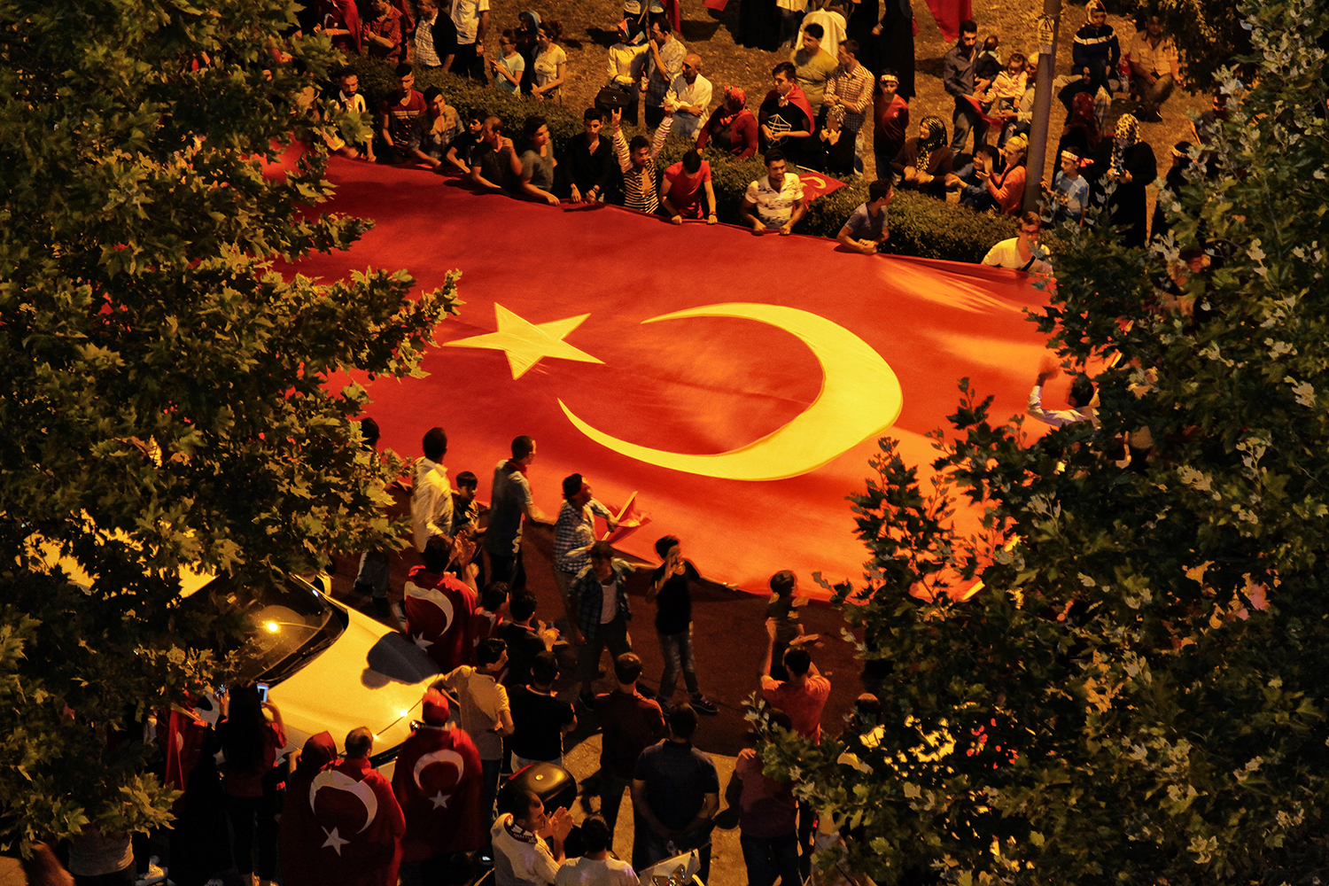 “Milletin iradesine kurşun işlemez”