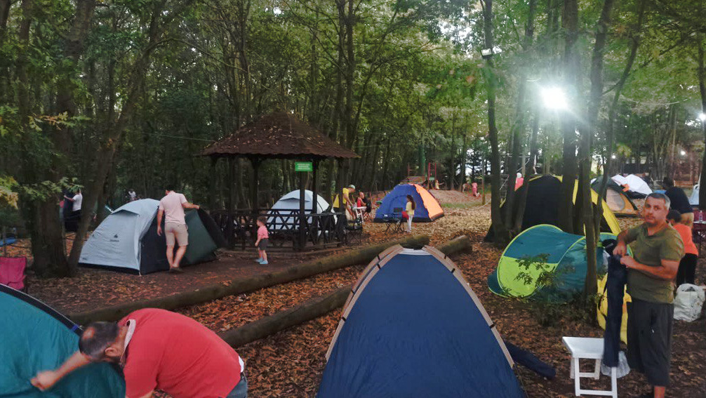 Babalar, çocuklarıyla kampta: Sonbaharı Macera Park’ta harika bir hafta sonuyla karşıladılar