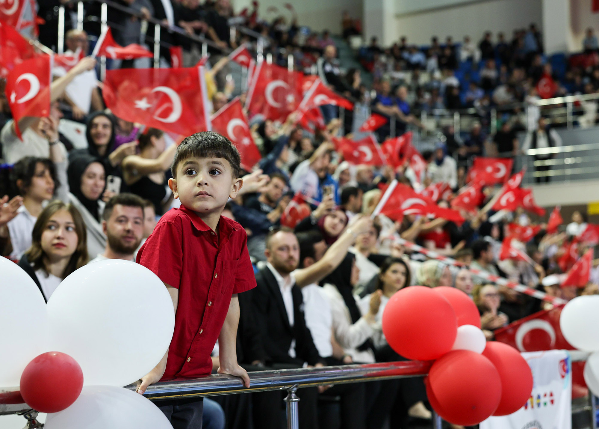 “Tüm imkânlarımızı gençlerimiz için seferber etmeye devam edeceğiz”