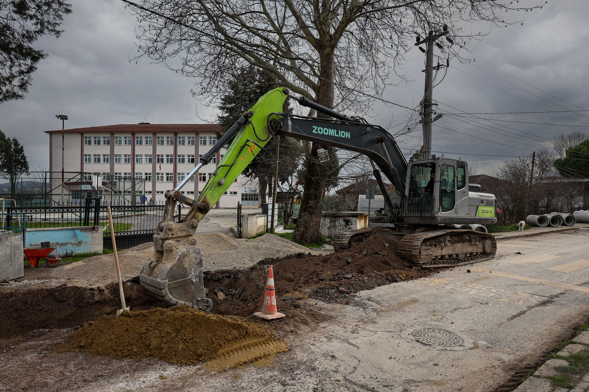 3 bin 500 metrelik yeni hat, yağmur sularını güvenle kaynaklara taşıyacak