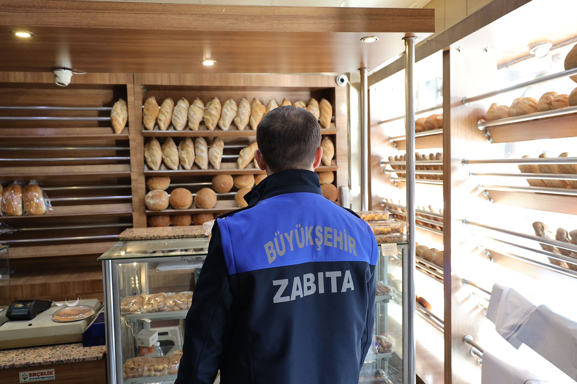 Büyükşehir Zabıtası Ramazan öncesi fırınları tek tek denetledi