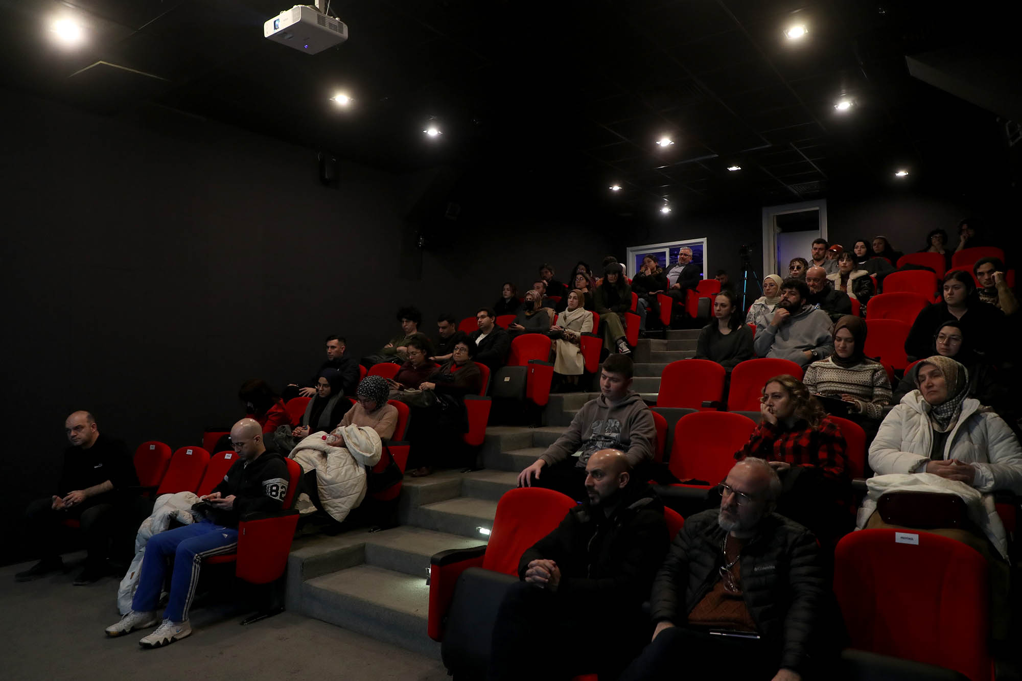 Film tutkunları OSM’de Bergman sinemasının derinliklerine indi 