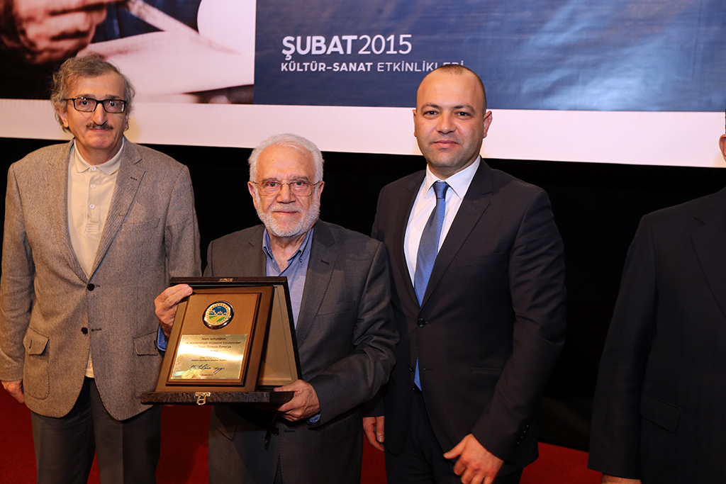 İhsan Süreyya Sırma Ümmetin Kalemidir