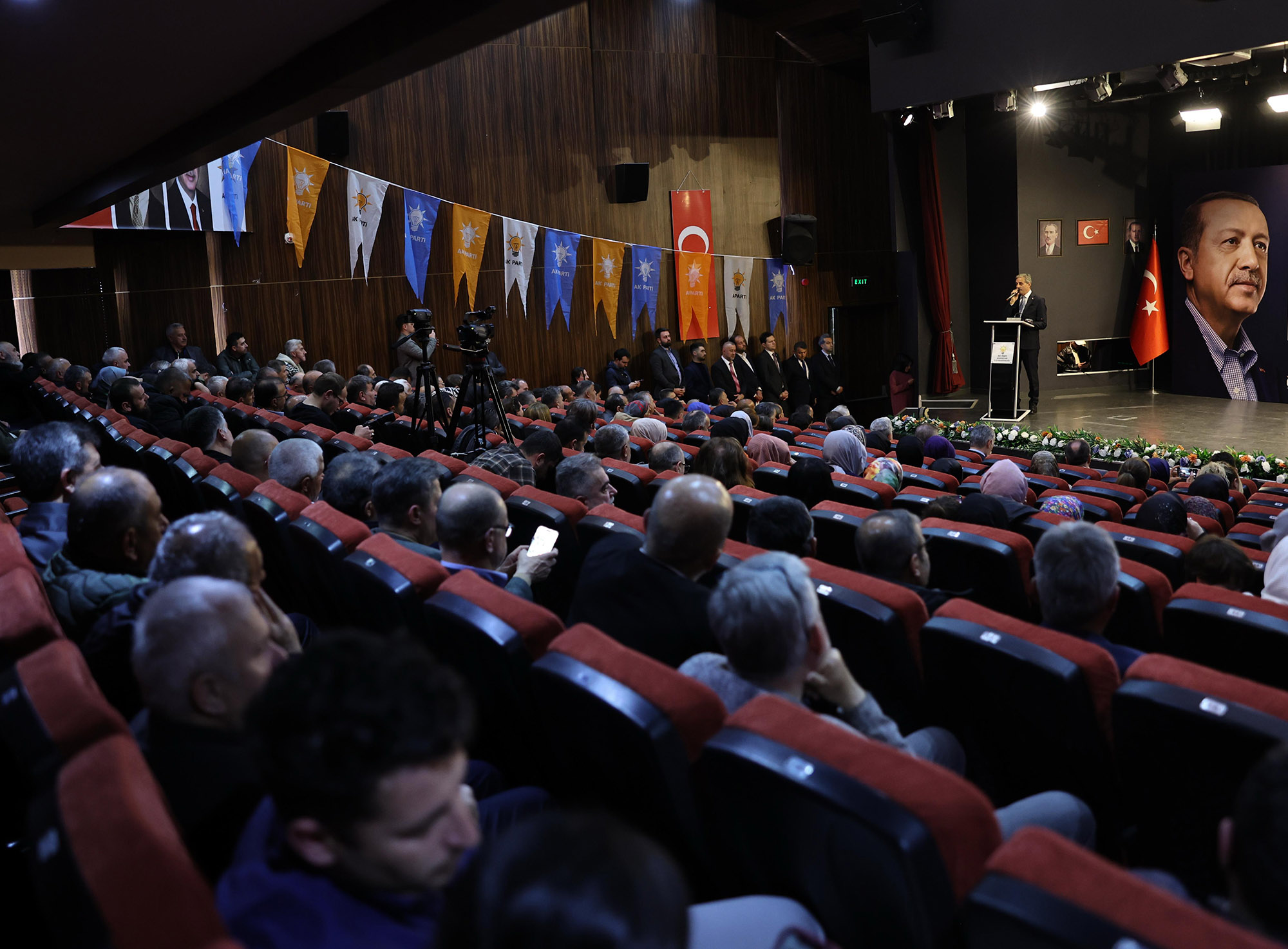  “Şehri geleceğe taşıyacak adımları hep birlikte atıyoruz”
