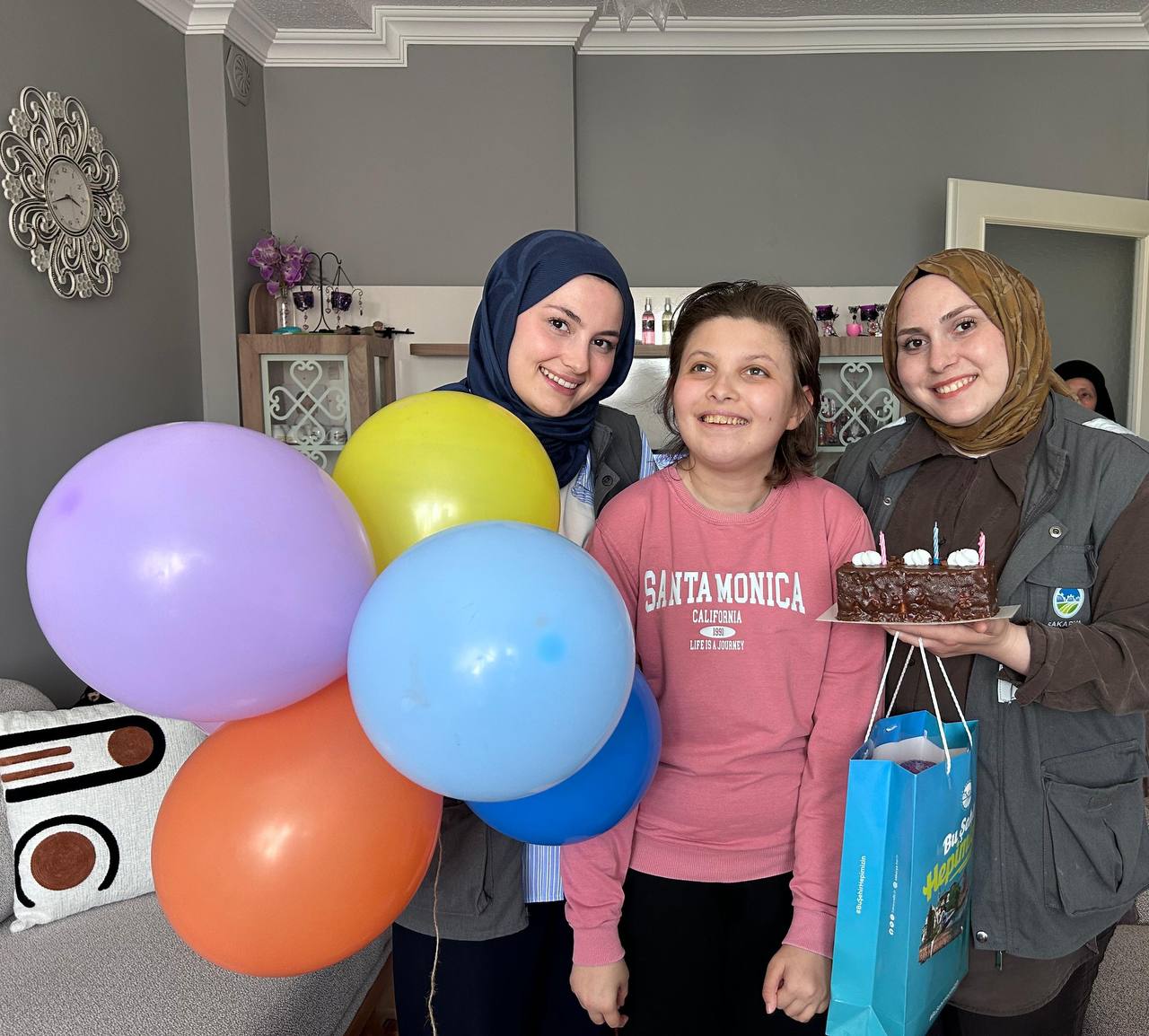 Büyükşehir’den özel bireylere doğum günü sürprizi