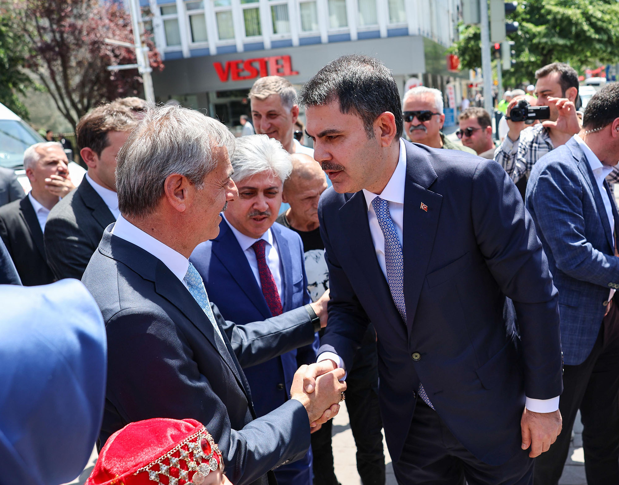 “Yeşil, sosyal ve dirençli şehir hedefimize Sayın Bakanımızın destekleriyle hızla ilerliyoruz”