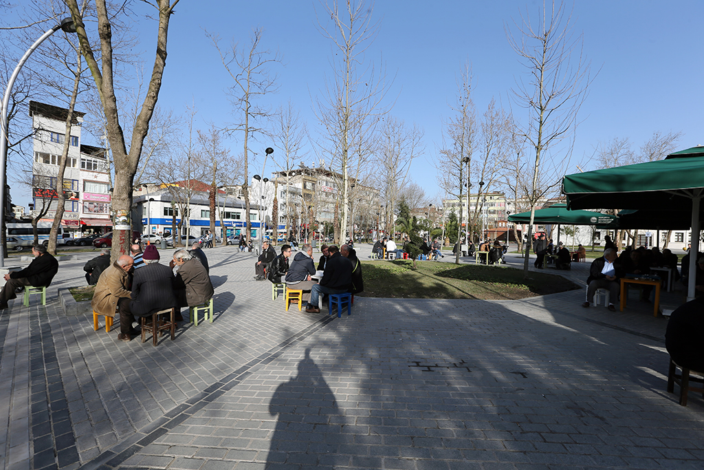 Sakaryalılar Güneşin Tadını Çıkardı