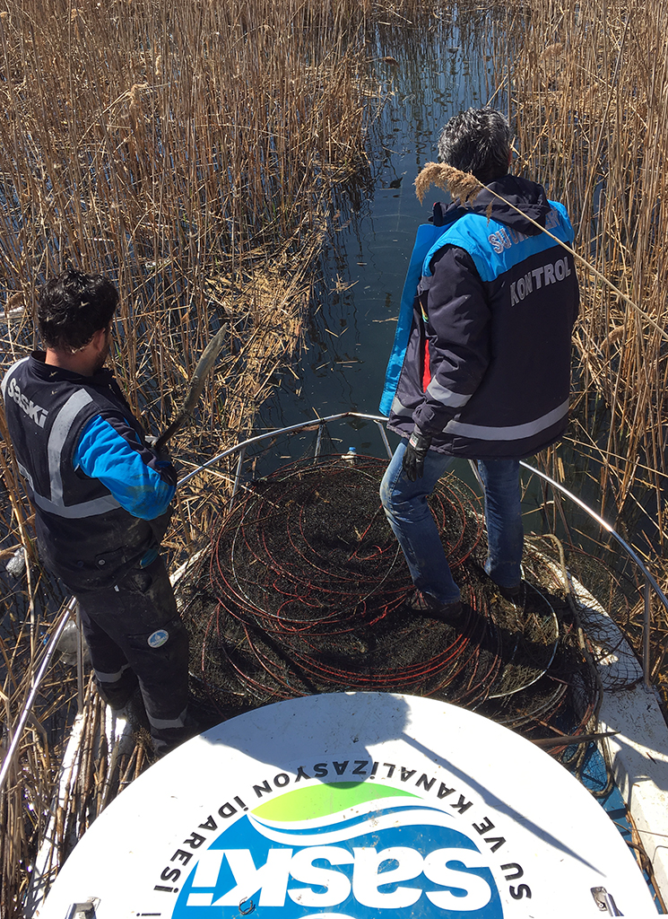 Gölü 24 saat izliyoruz