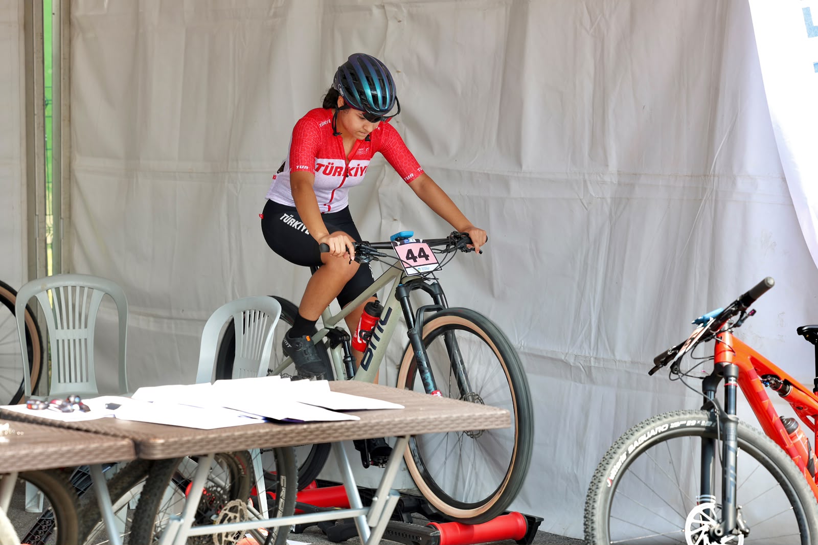 Vadide pedallar dönmeye başladı, bisiklet şölenine saatler kaldı: Nefes kesen yarış, konser ve gösteriler başlıyor