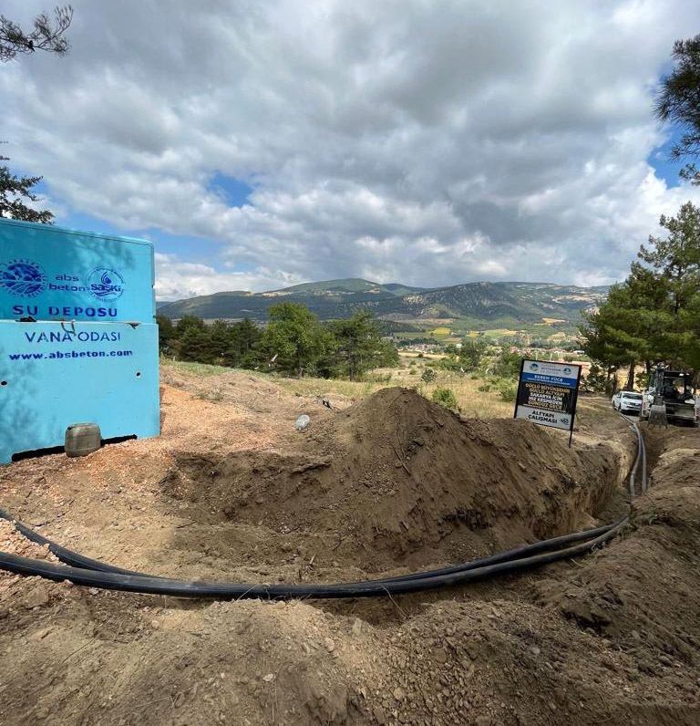 Büyükşehir’den Taraklı’nın güçlü altyapı ağına 2 bin 500 metrelik yeni içme suyu hattı