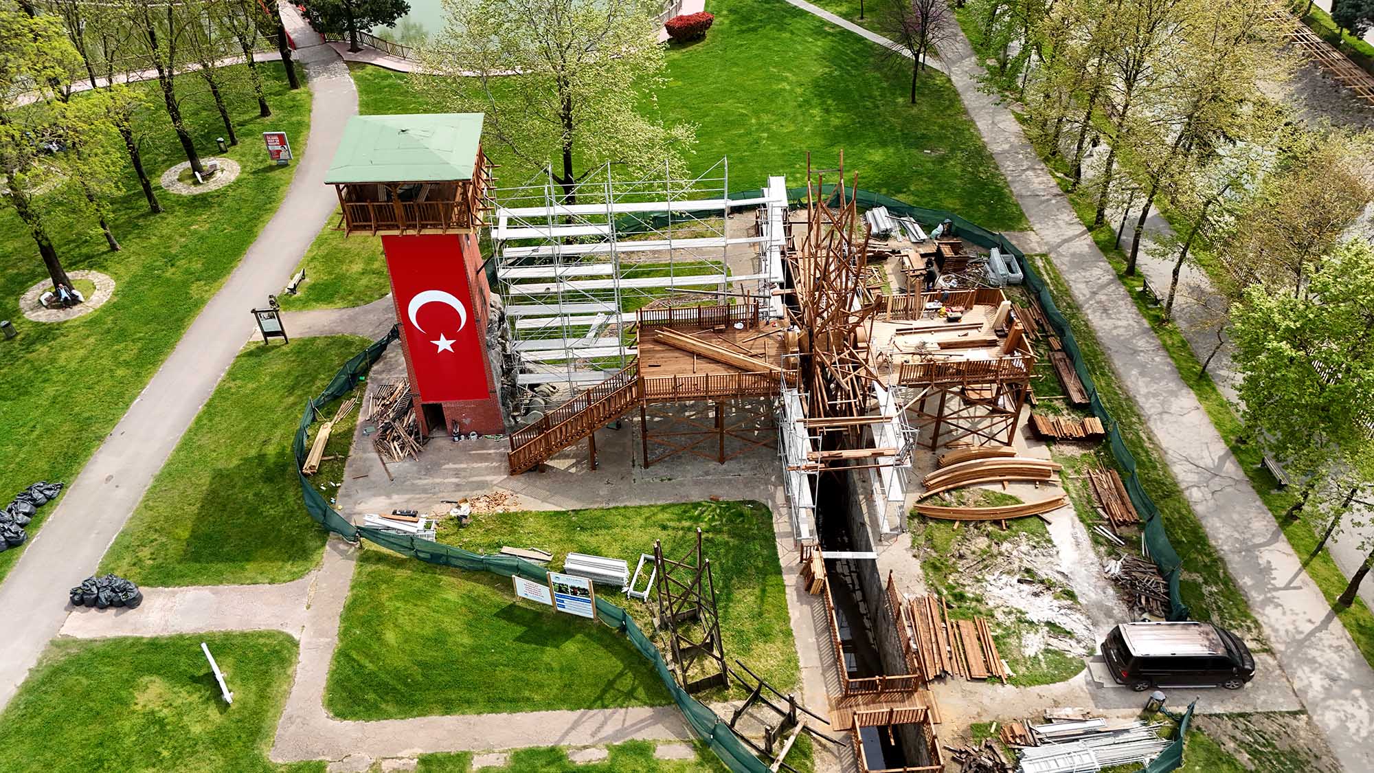 Şehrin kültürel simgesi Tarihi Çark’ta titiz çalışma devam ediyor