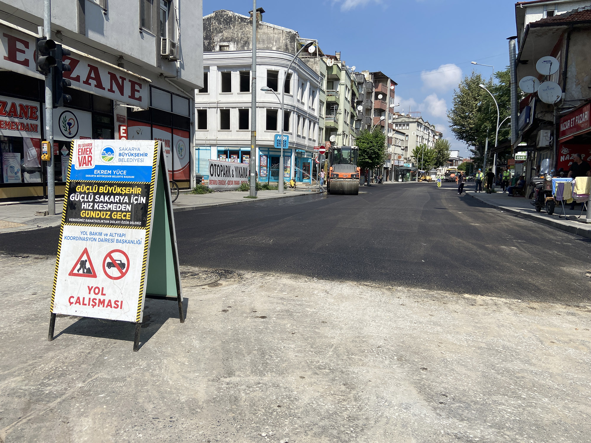 Çeşme Meydanı Caddesi yeni yüzüne kavuştu