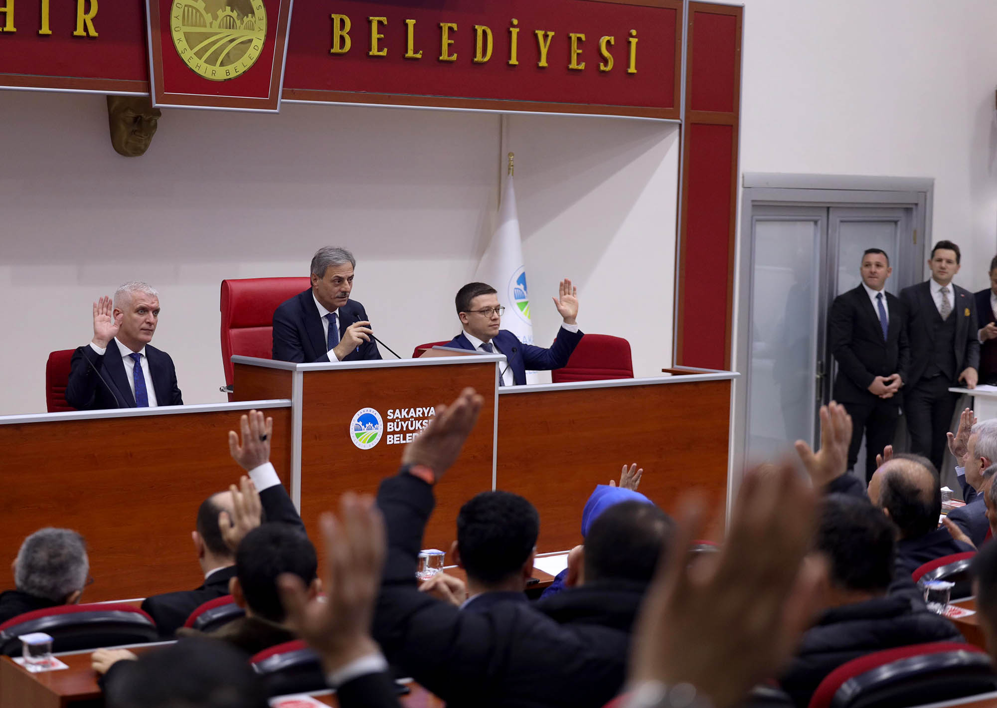 Yusuf Alemdar’dan mecliste dönüşümle ilgili net mesaj: “Kararlıyız bu yoldan dönmeyeceğiz”
