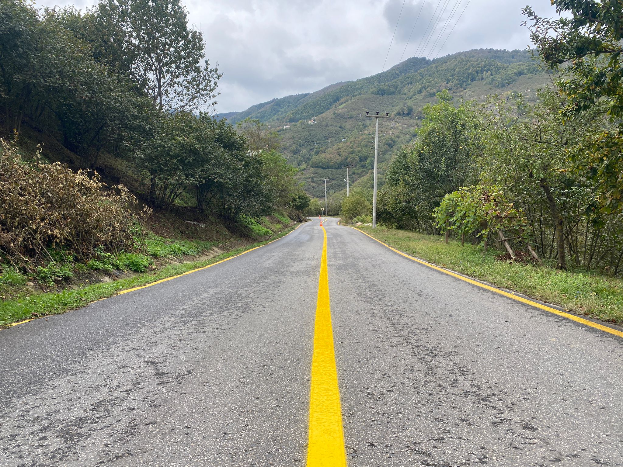 Hendek’te yol çizgi çalışması ile yollar daha güvenli