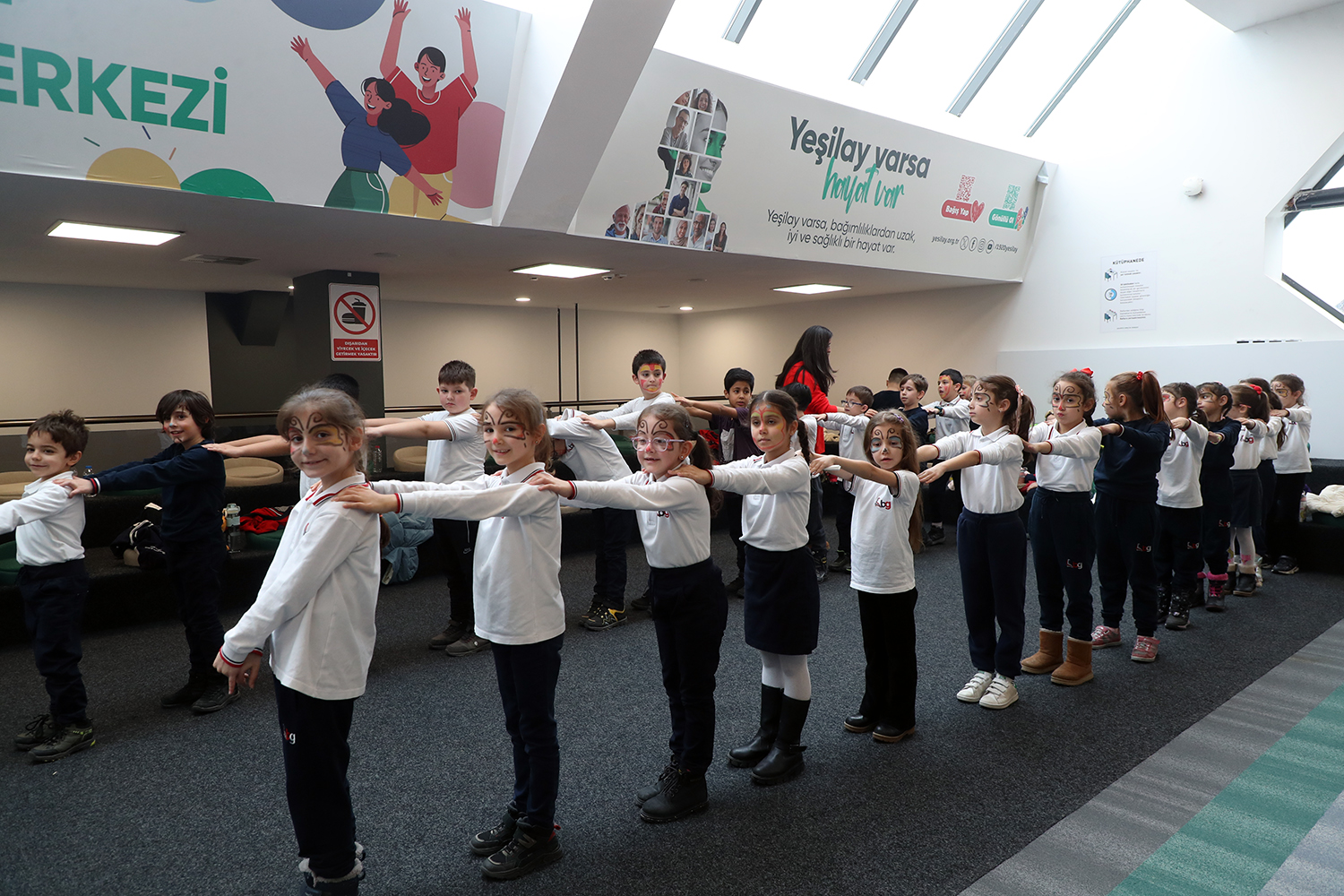 Sakarya’nın minikleri ‘bağımlılık’ tehlikesini oyunlar eşliğinde öğrendi
