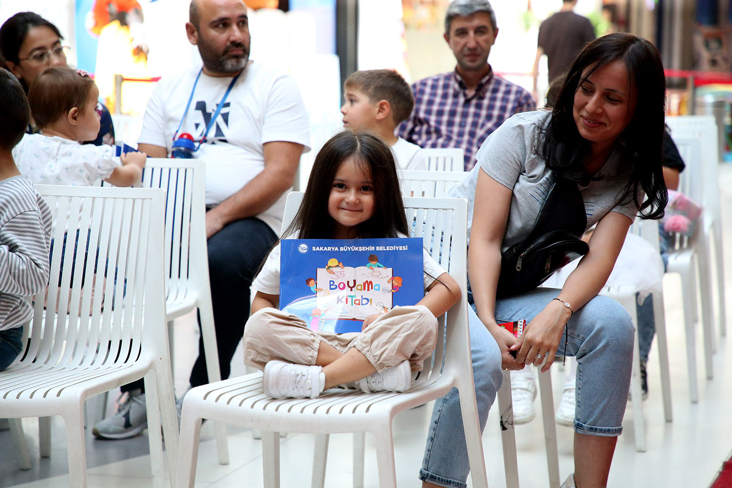 Büyükşehir ekipleri çocuklarla buluştu Pati Festivali renkli görüntülere sahne oldu