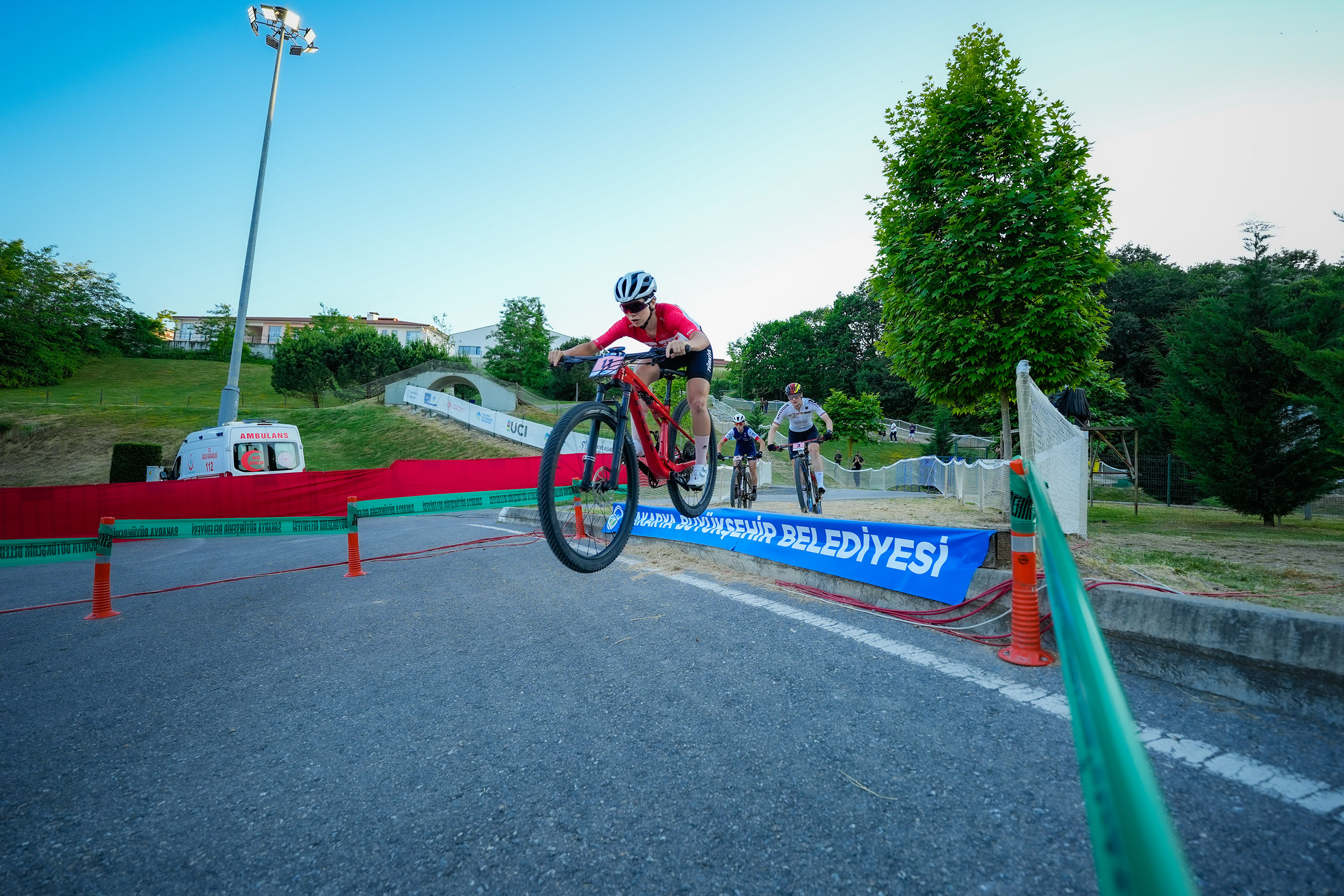 Sakarya’da heyecanın adı Dünya Kupası: Bisiklet sporunun en iyileri zorlu vadide pedal çevirecek