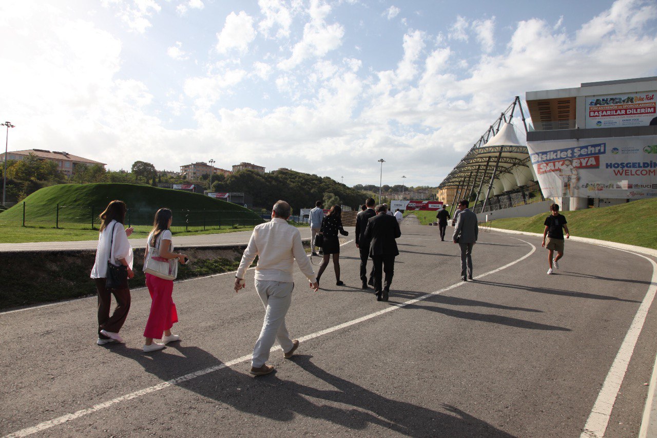 Büyükşehir’den bisiklet yolu ve turizm toplantısı