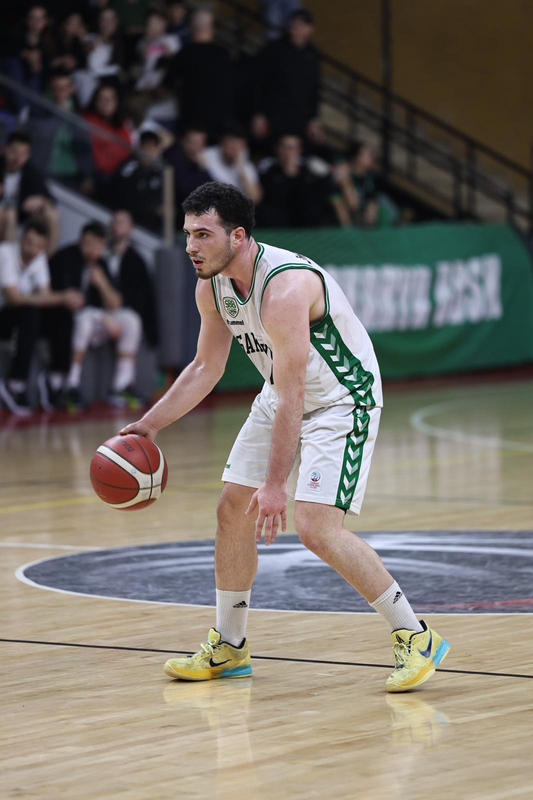 Büyükşehir taraftarı önünde Kütahya’ı farklı geçti: 80-51