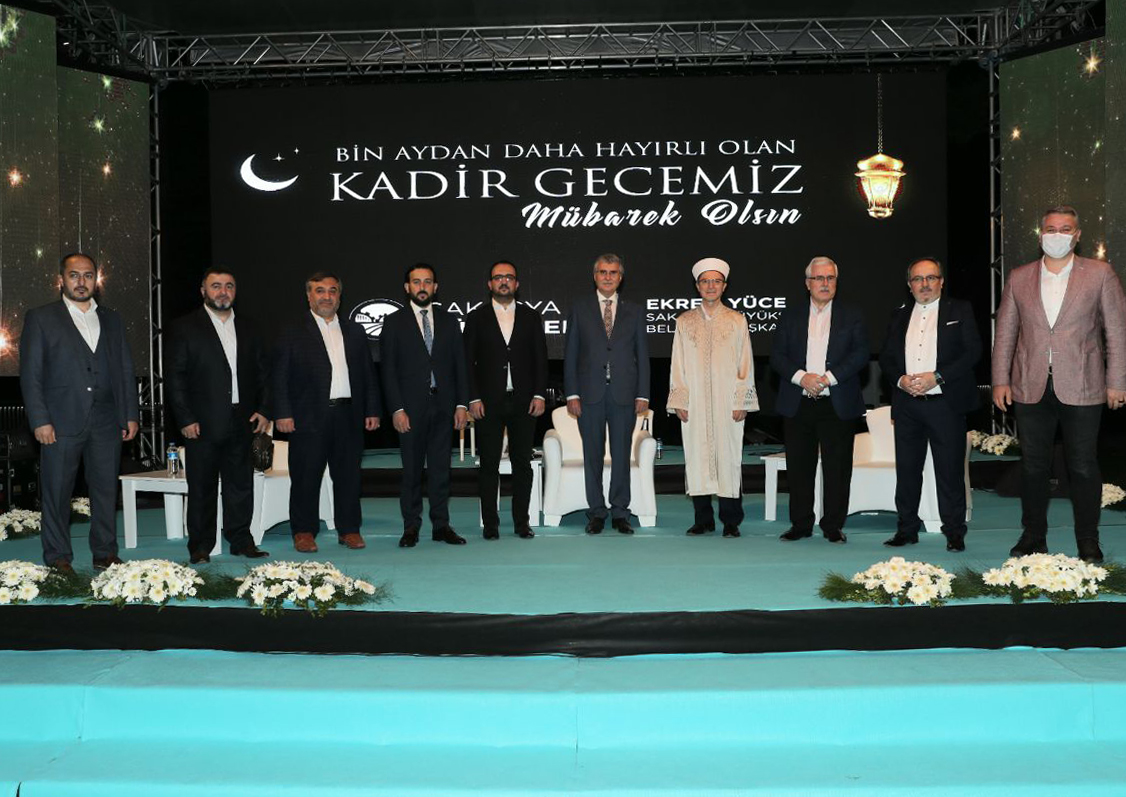 “Kadir Gecesi şifa bekleyen insanlığın müjdecisi olsun”