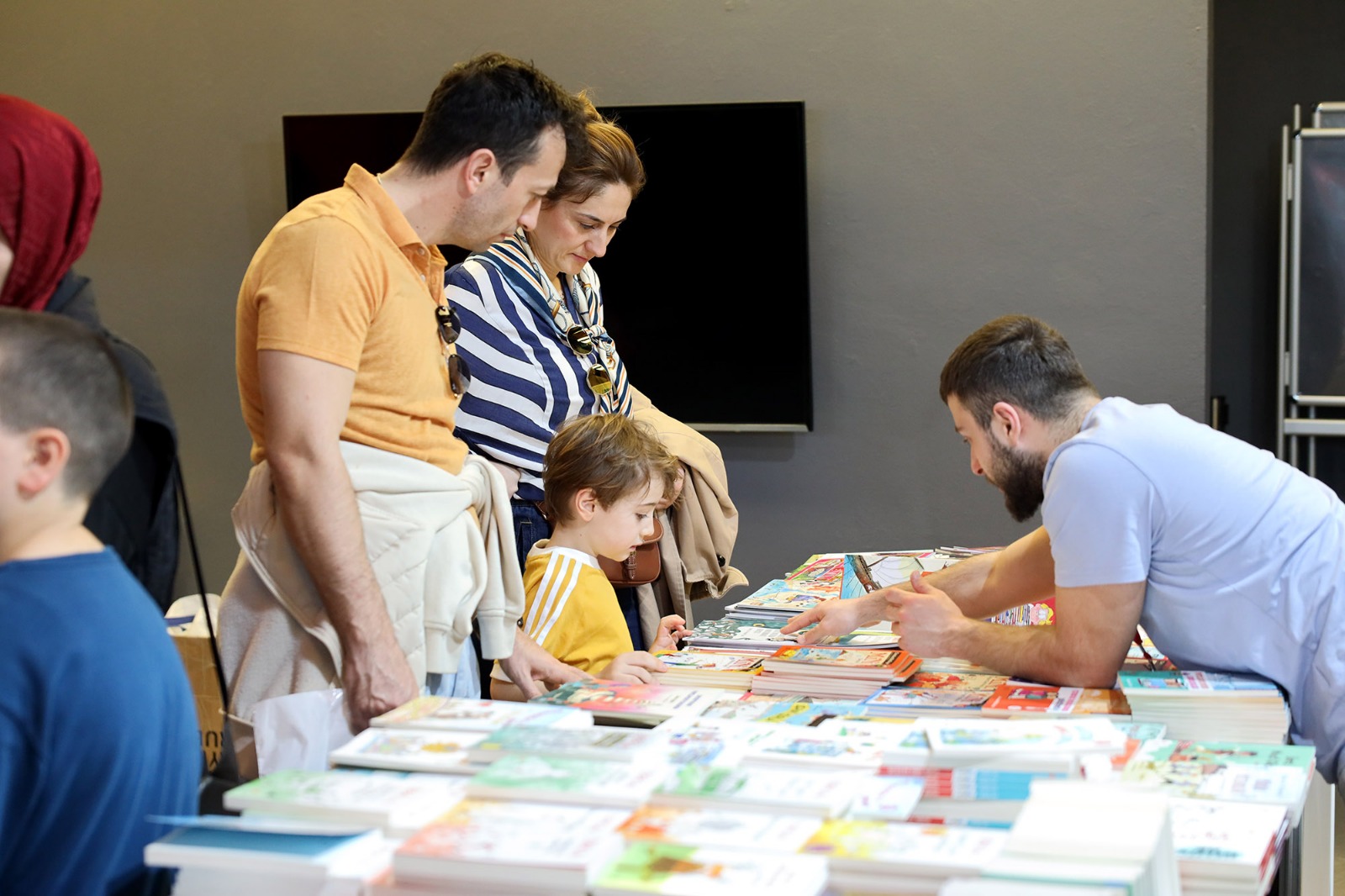 Sakarya Çocuk Edebiyatı Fuarı hafta sonunda doldu taştı