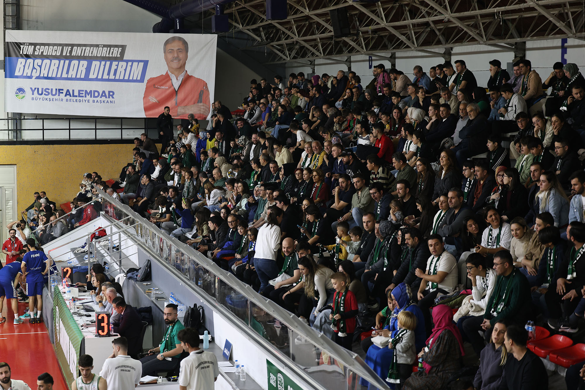 Büyükşehir’in devleri Beylikdüzü’nü farklı geçti: 89-60