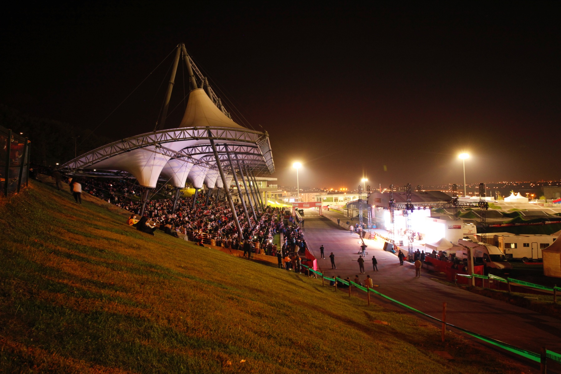 BMX Dünya Kupası’nda Cengiz Kurtoğlu ve Murat Kekilli gecesi