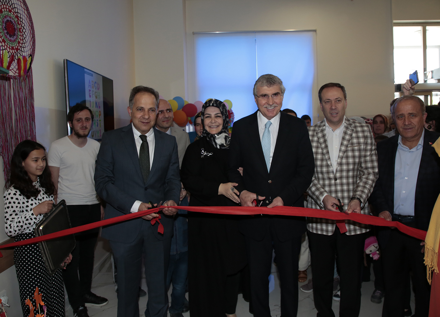 “Kültürüne sahip çıkan nesiller yetiştirmeliyiz”