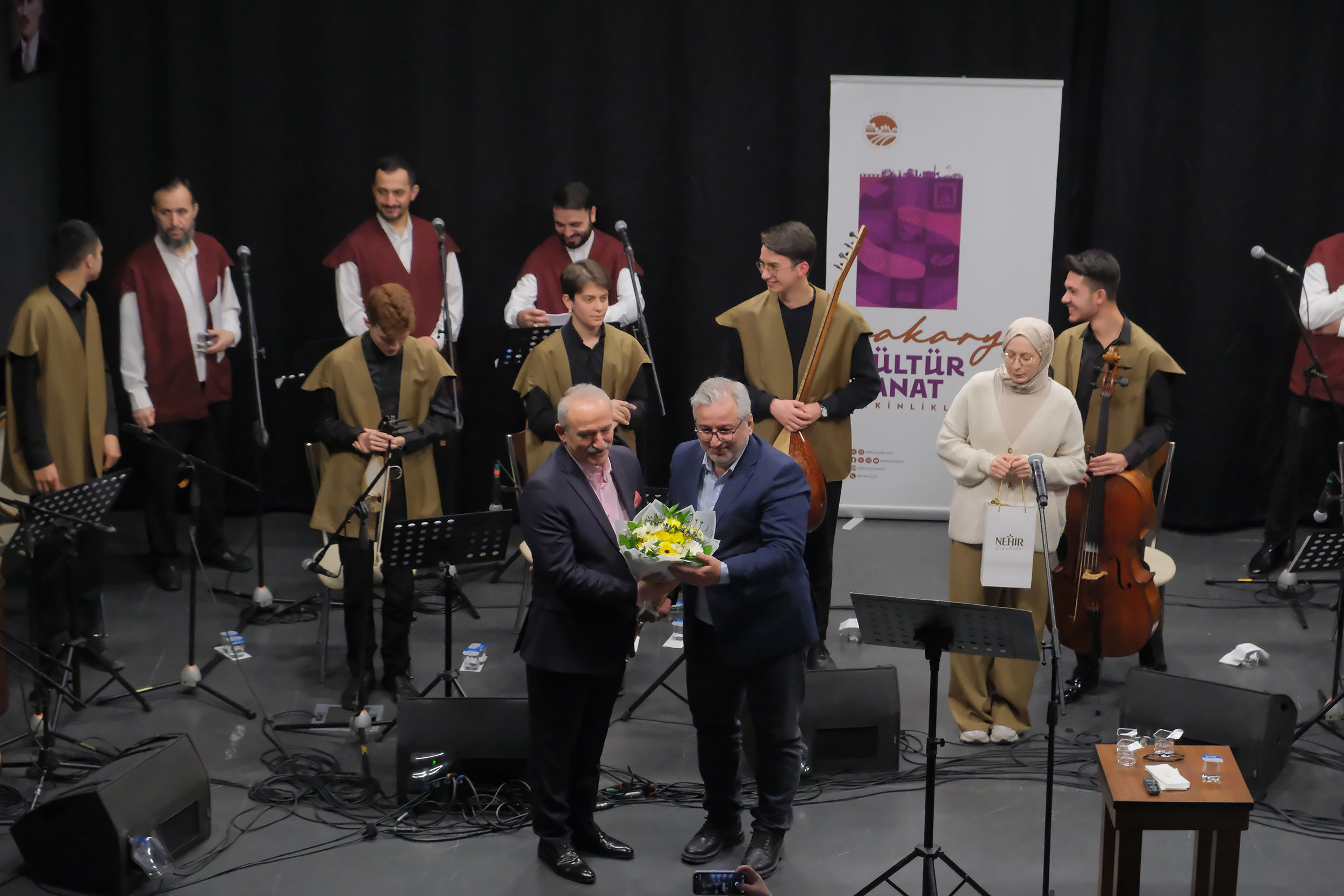 İlahilerle dolu gecede Ramazan’ın manevi ruhu hissedildi