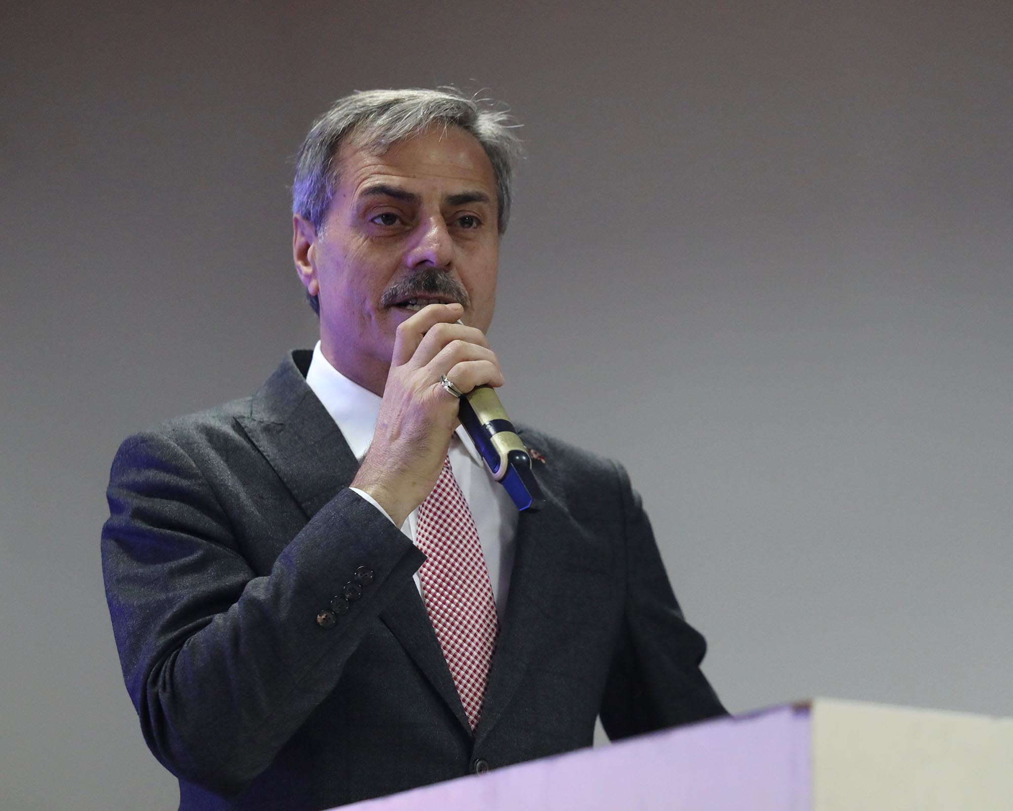 Yusuf Alemdar Karapürçek'te vatandaşla hasret giderdi: “Birlik, beraberlik ve kardeşlikle her mahalleye dokunacağız”