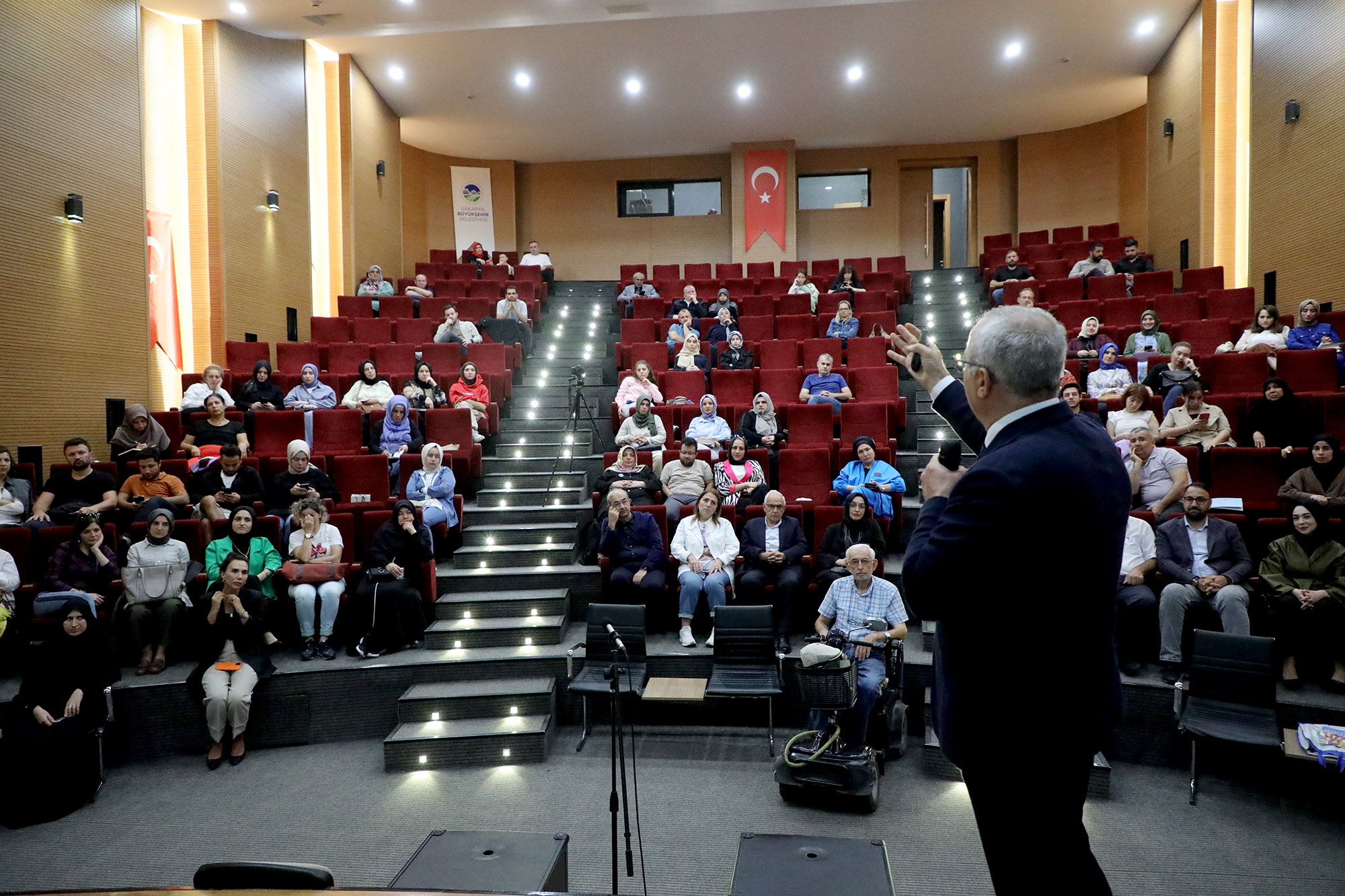 Dr. Timuçin’den özel bireylerin ailelerine ‘3 aşamalı’ önemli tavsiye