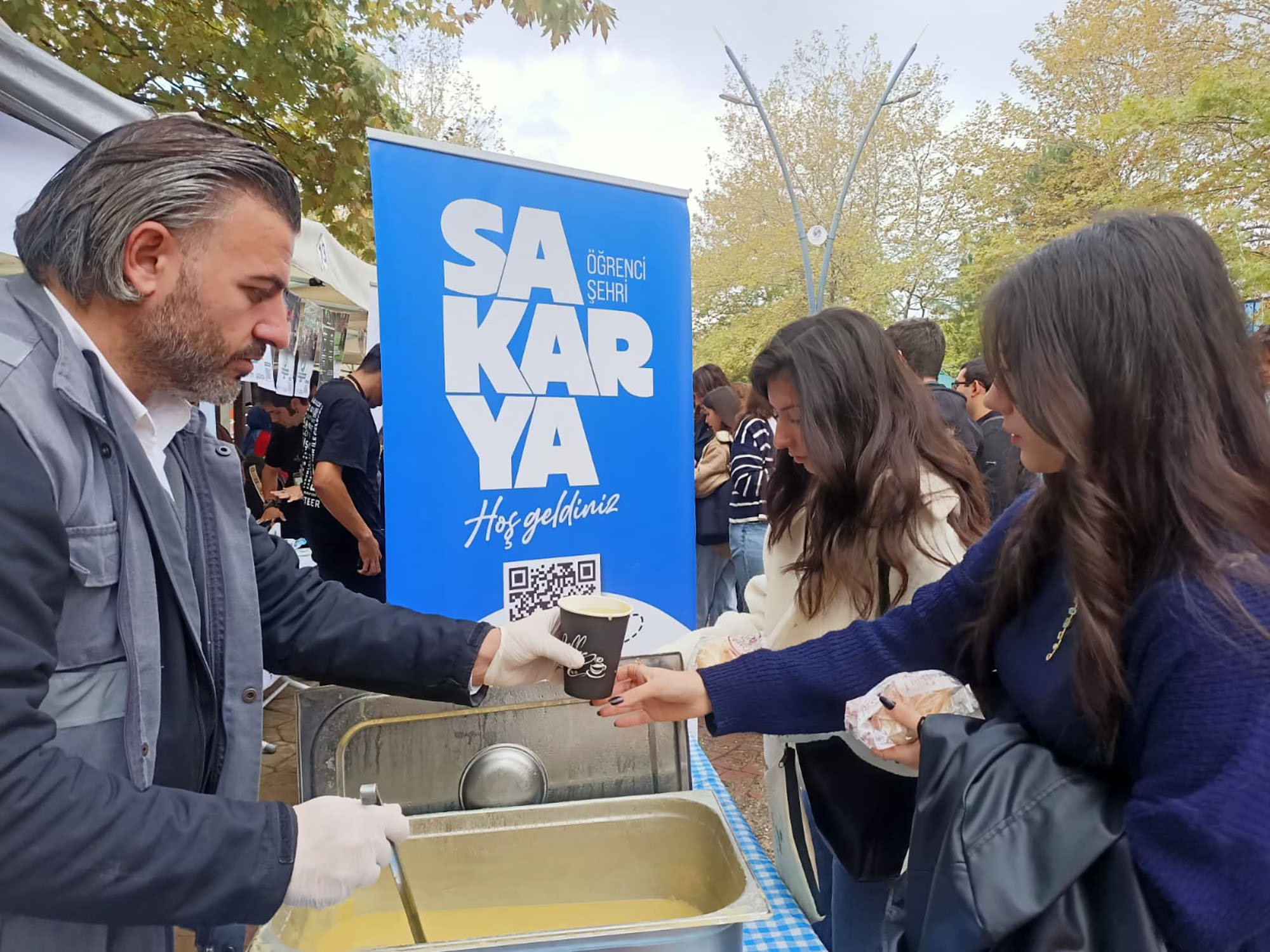 Büyükşehir’den üniversiteli gençlerin içini ısıtan hareket
