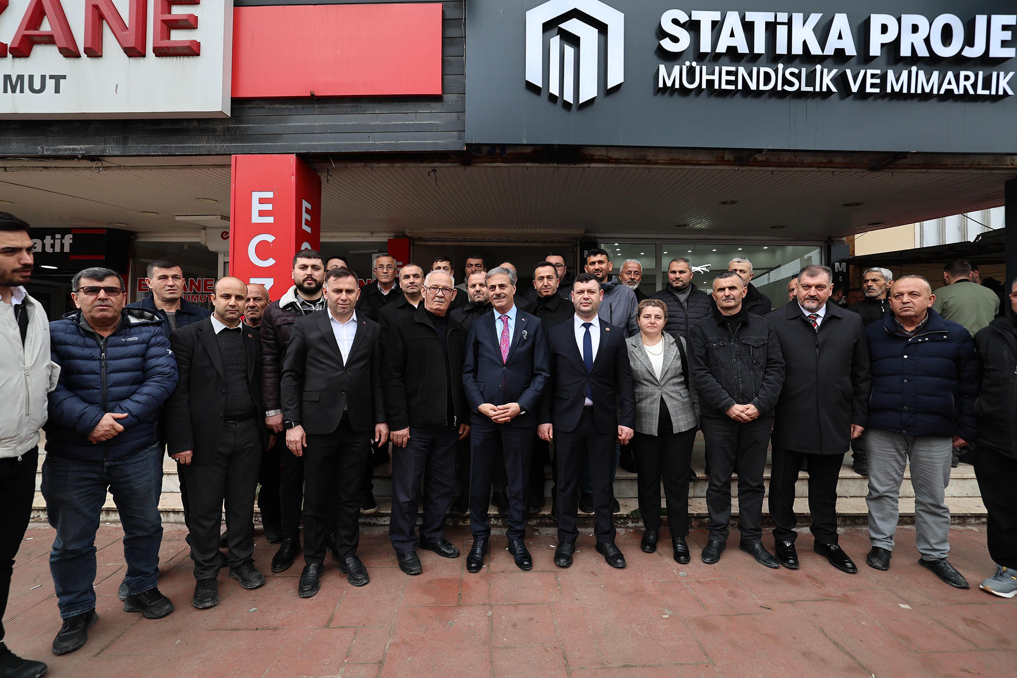 “Modern bir spor salonunu ilçemize kazandırıyoruz”
