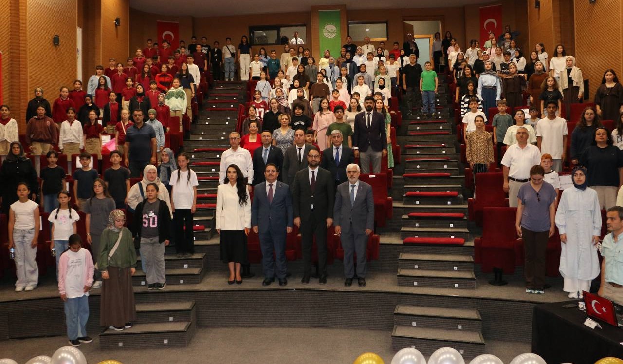 Bilim çocukları ödüllerine kavuştu
