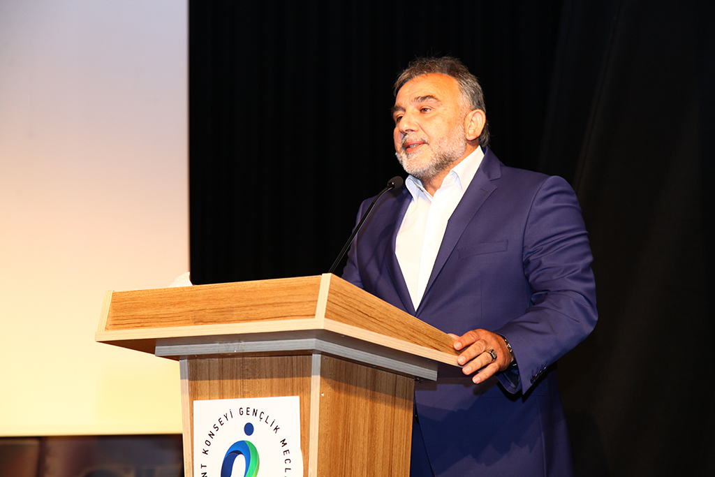 Aziz şehitlerimiz başlarımızı göğe erdirdi