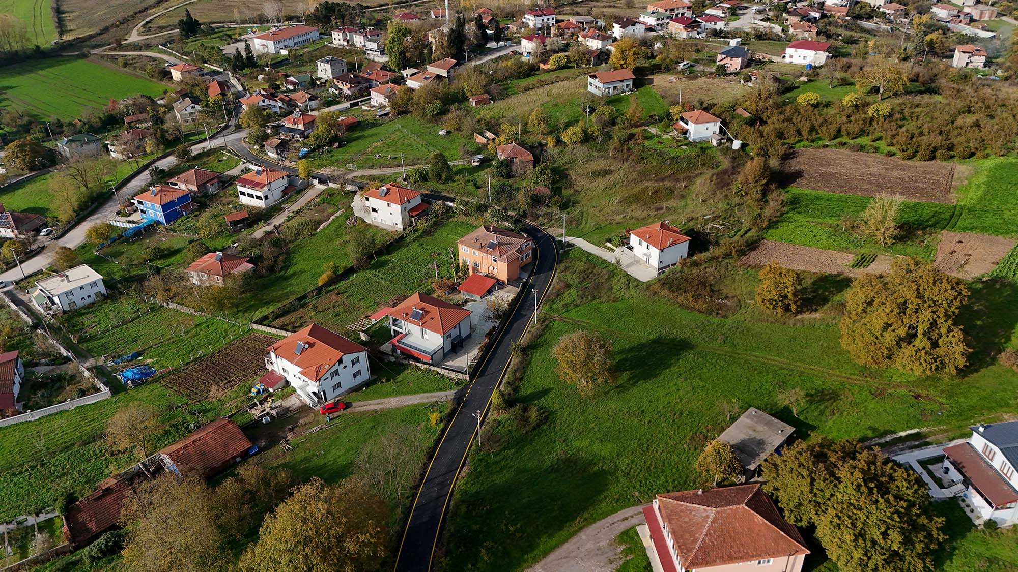Karasu ulaşımına yön veren hummalı mesai: 4 mahallede yollar sil baştan…