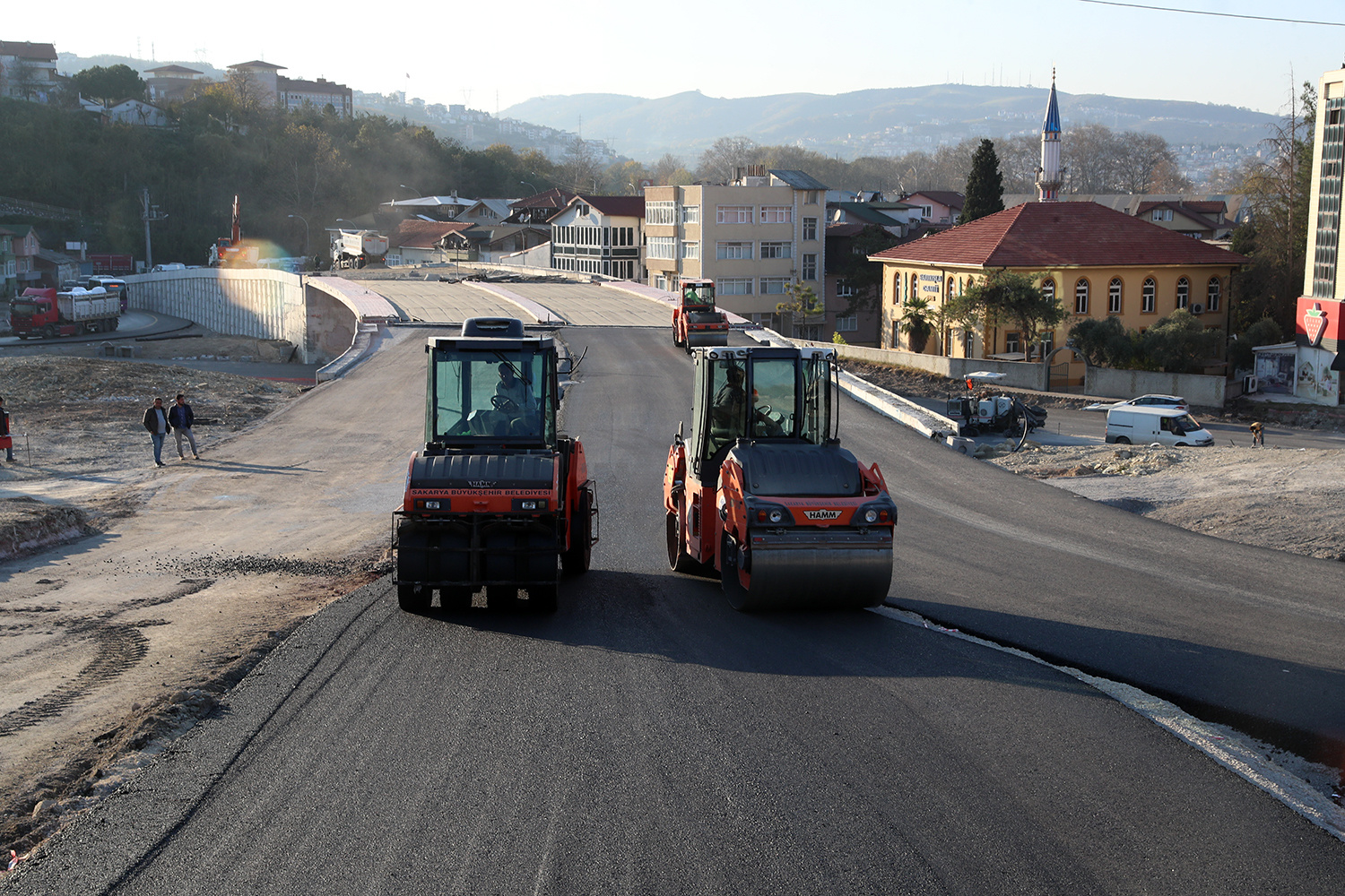 Sakarya Köprülü Kavşağı çift yönlü olarak trafiğe açılıyor