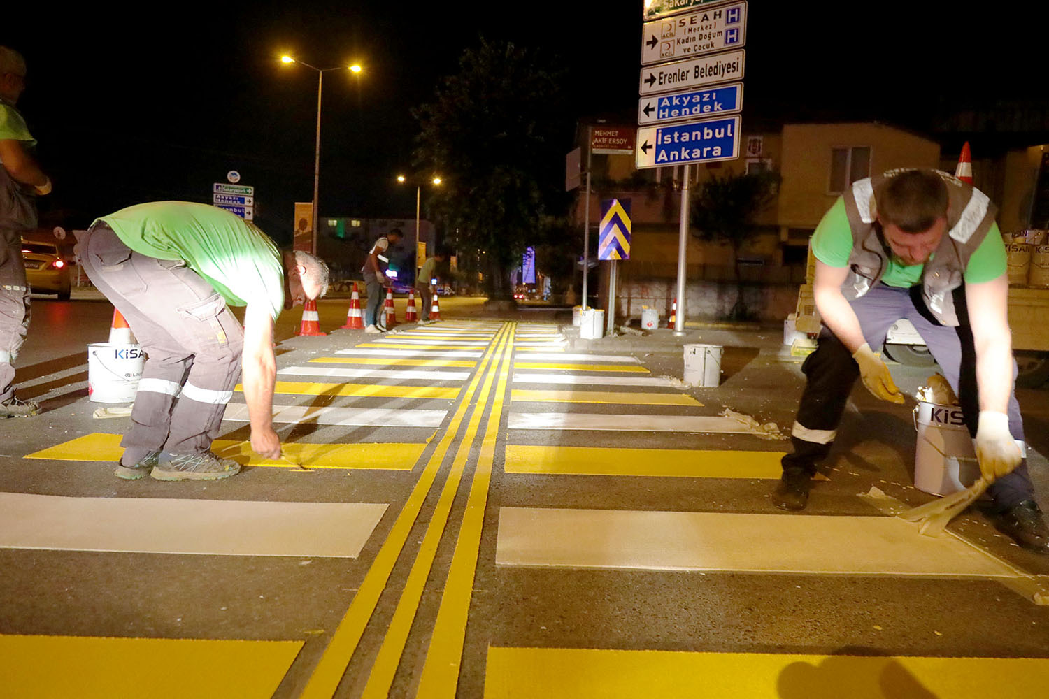 Büyükşehir ekiplerinden gece mesaisi 