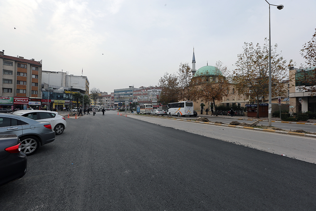 Sakarya Caddesi’nde Çalışmalar Devam Ediyor