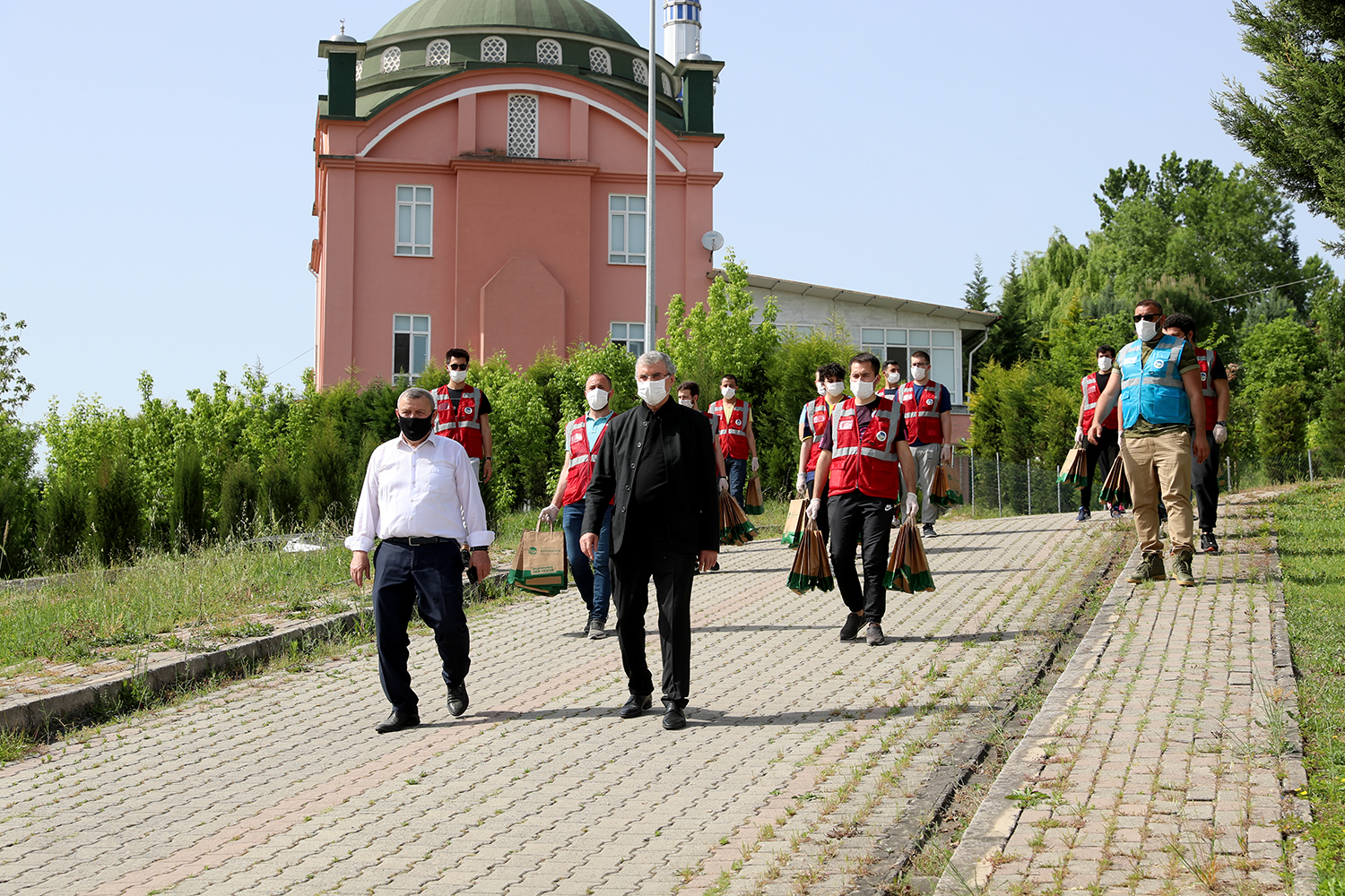 Salgın destek paketleri vatandaşlara ulaşıyor