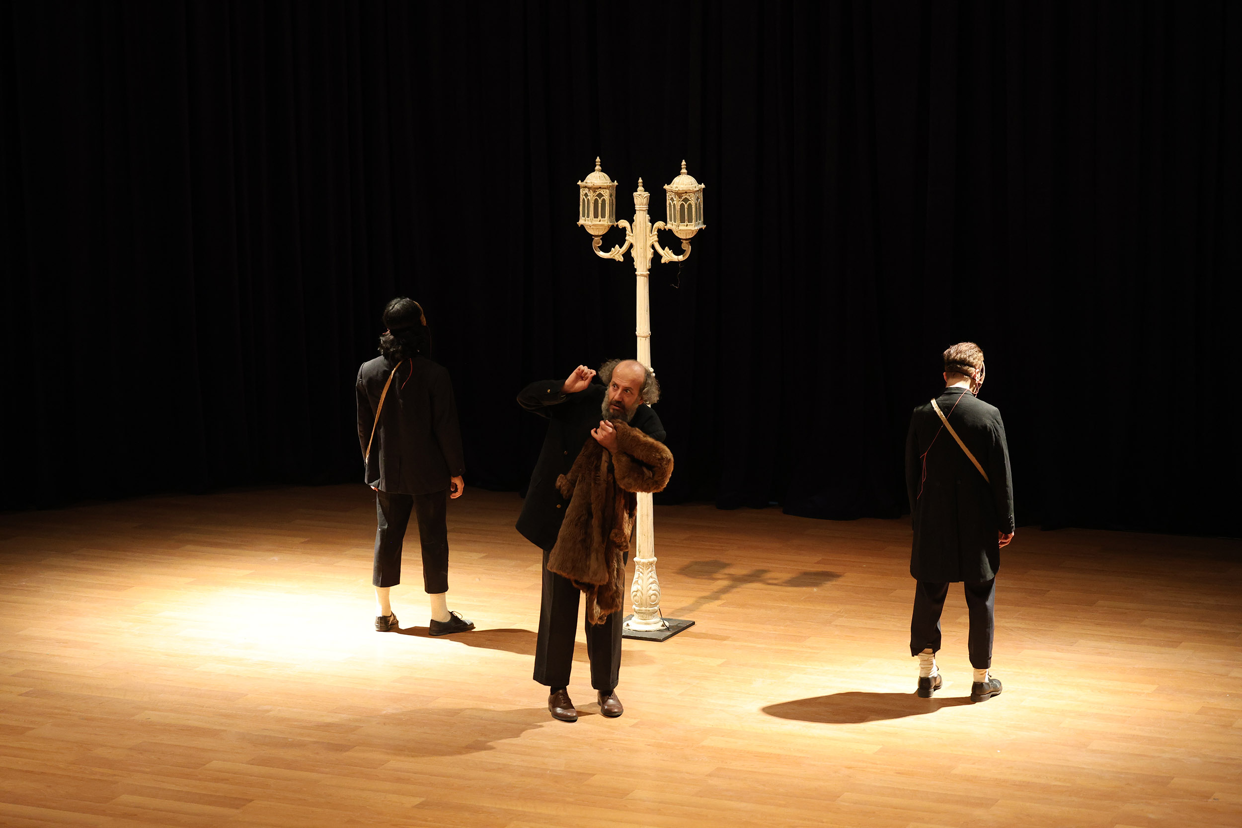 “Carmen” tiyatroseverlerden alkışları topladı