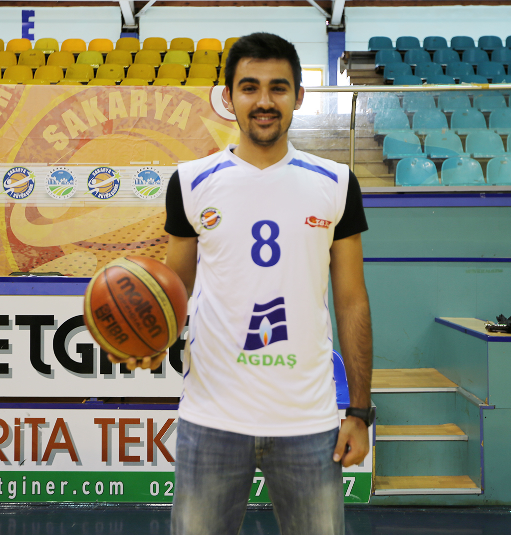 Büyükşehir Basketten 5 İmza Daha