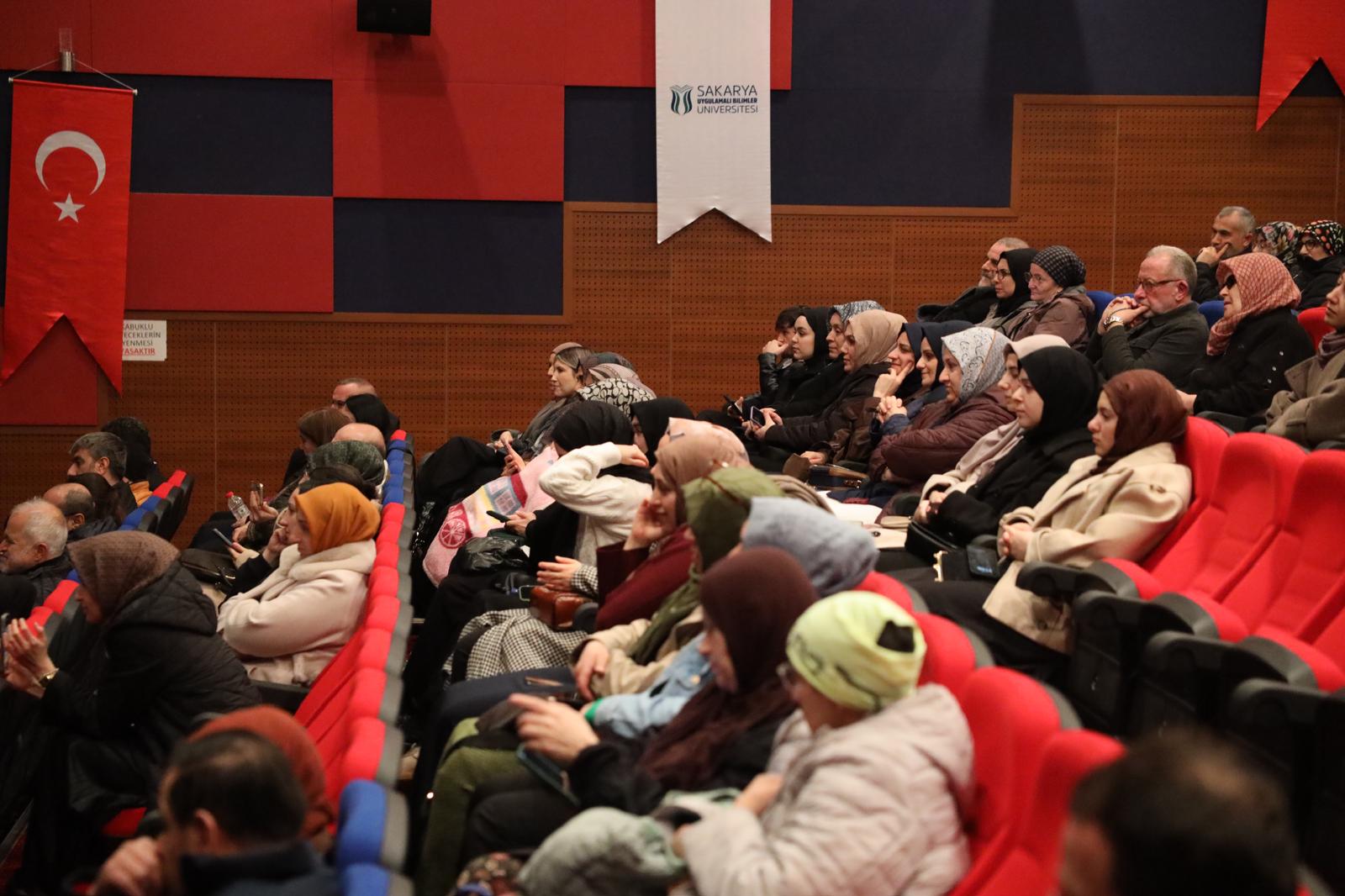 Ramazan’ın son buluşmasında Erzincanlı’dan duygu dolu gece