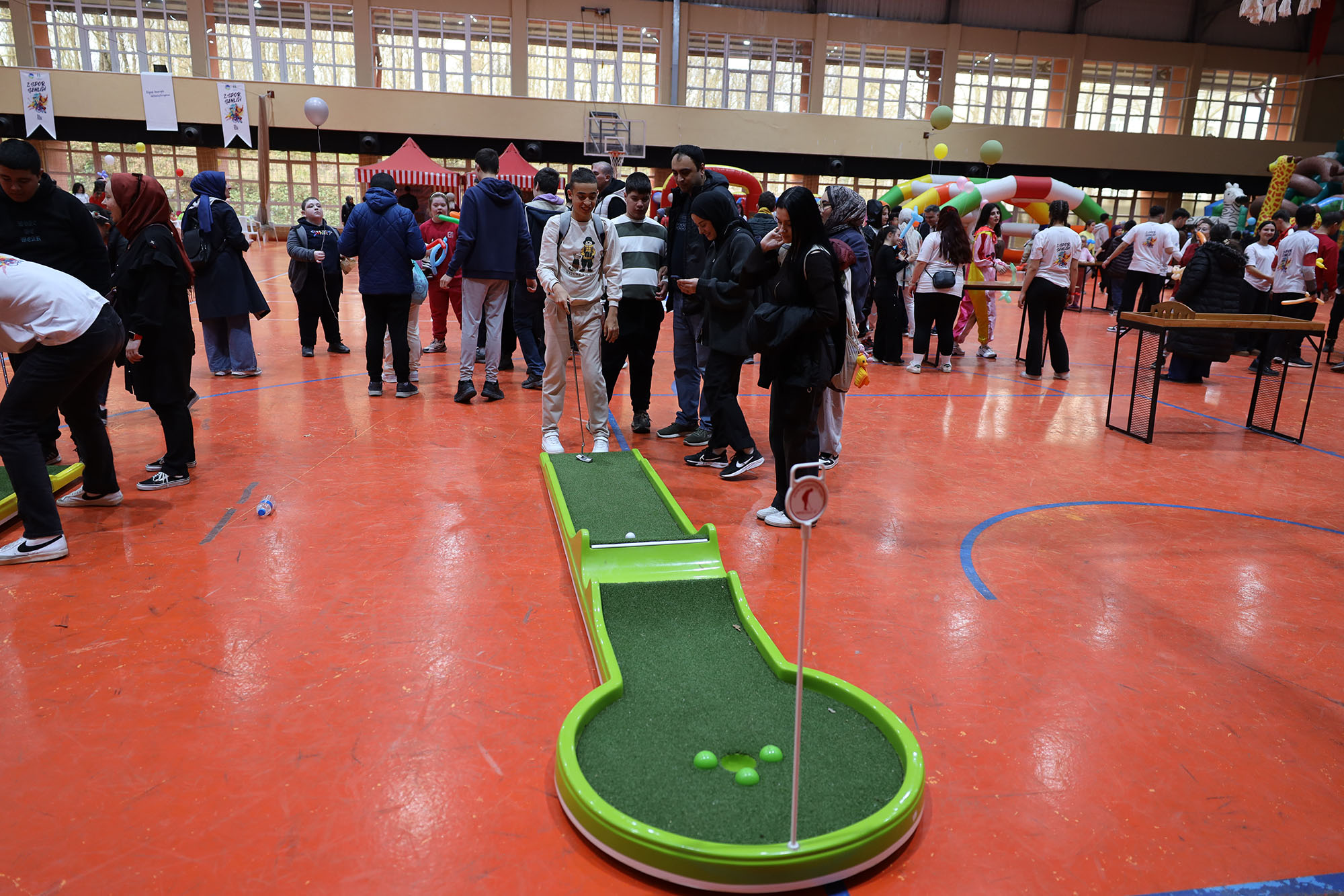 Otizm farkındalığında sporun birleştirici gücü: Büyükşehir’den anlamlı şenlik