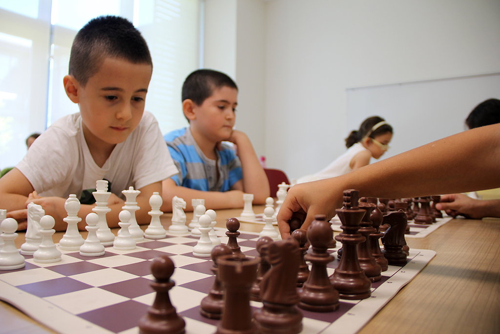 Minik Satranç Ustaları Bu Merkezde