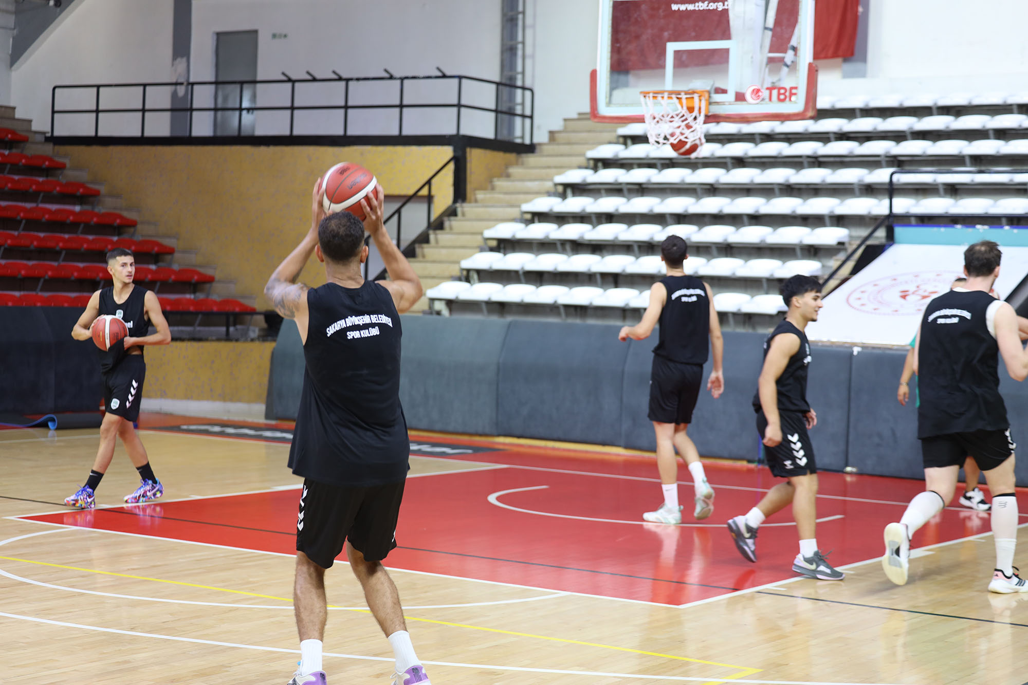 Büyükşehir Basketbol'da yeni sezon heyecanı: “Hedefimiz şampiyonluk”
