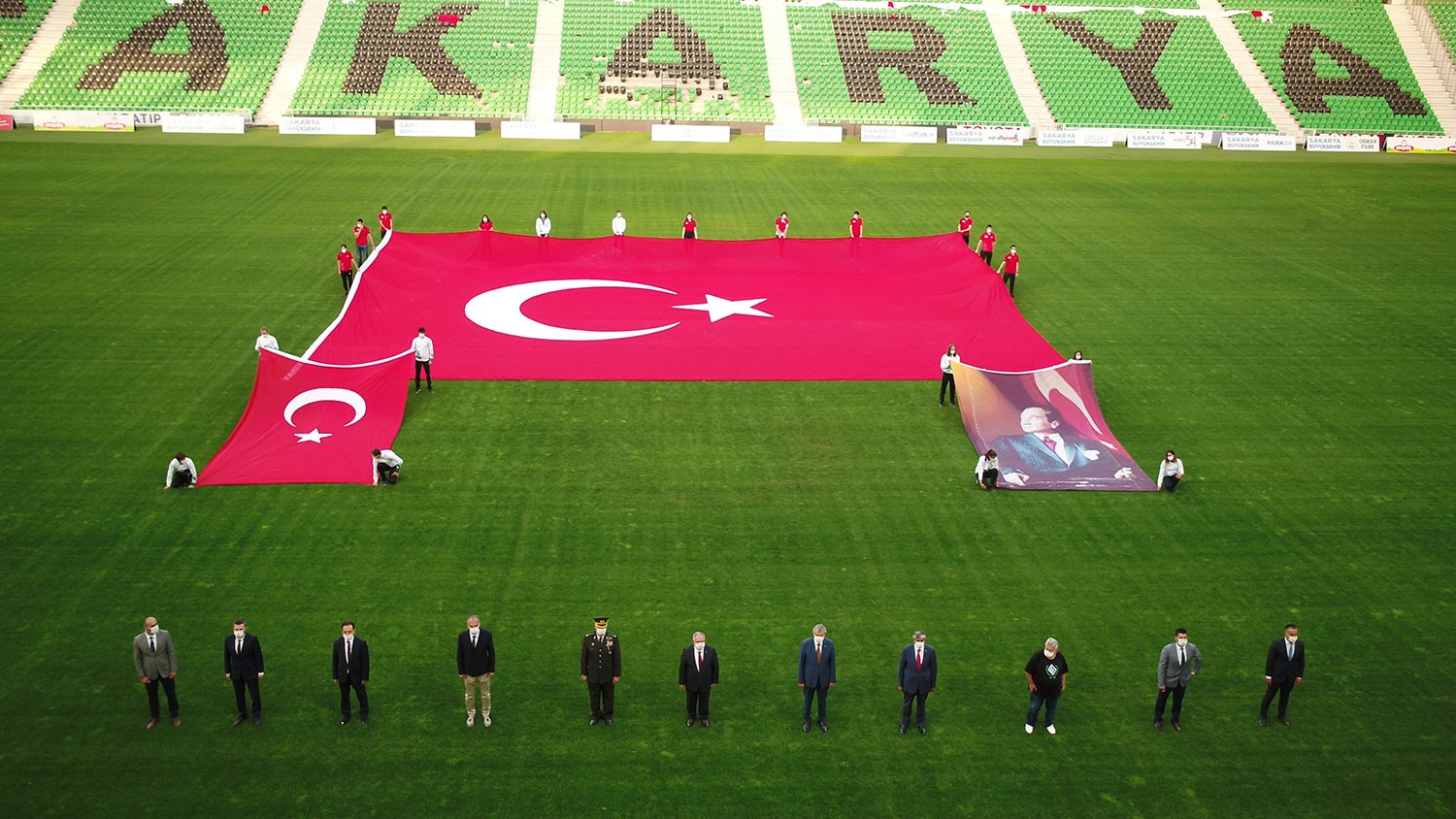 “Gençler ülkemizin geleceğinin mimarı olacak”