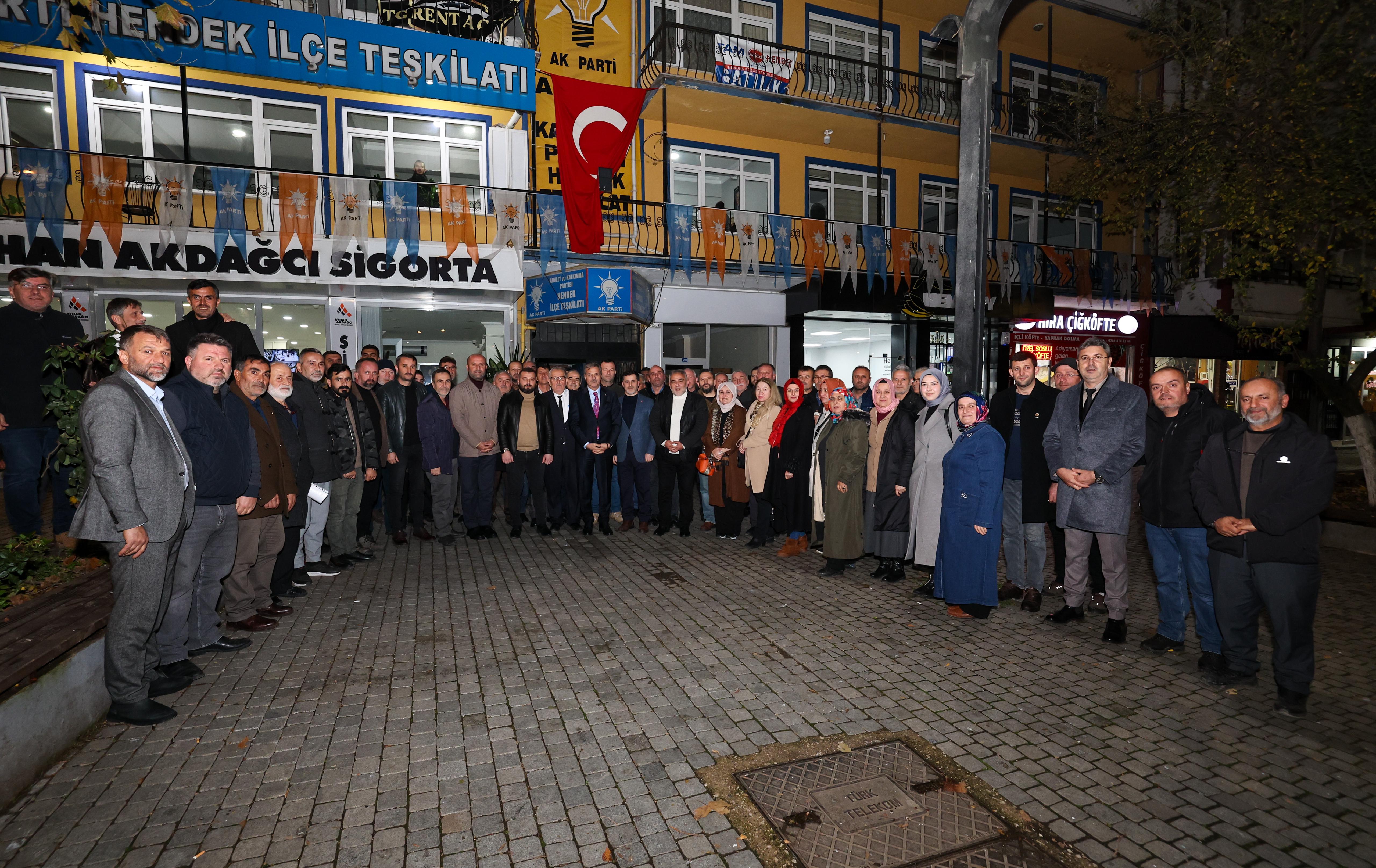 Yusuf Alemdar Akyazı ve Hendek’i adım adım gezdi: “Verdiğimiz her sözün arkasındayız”